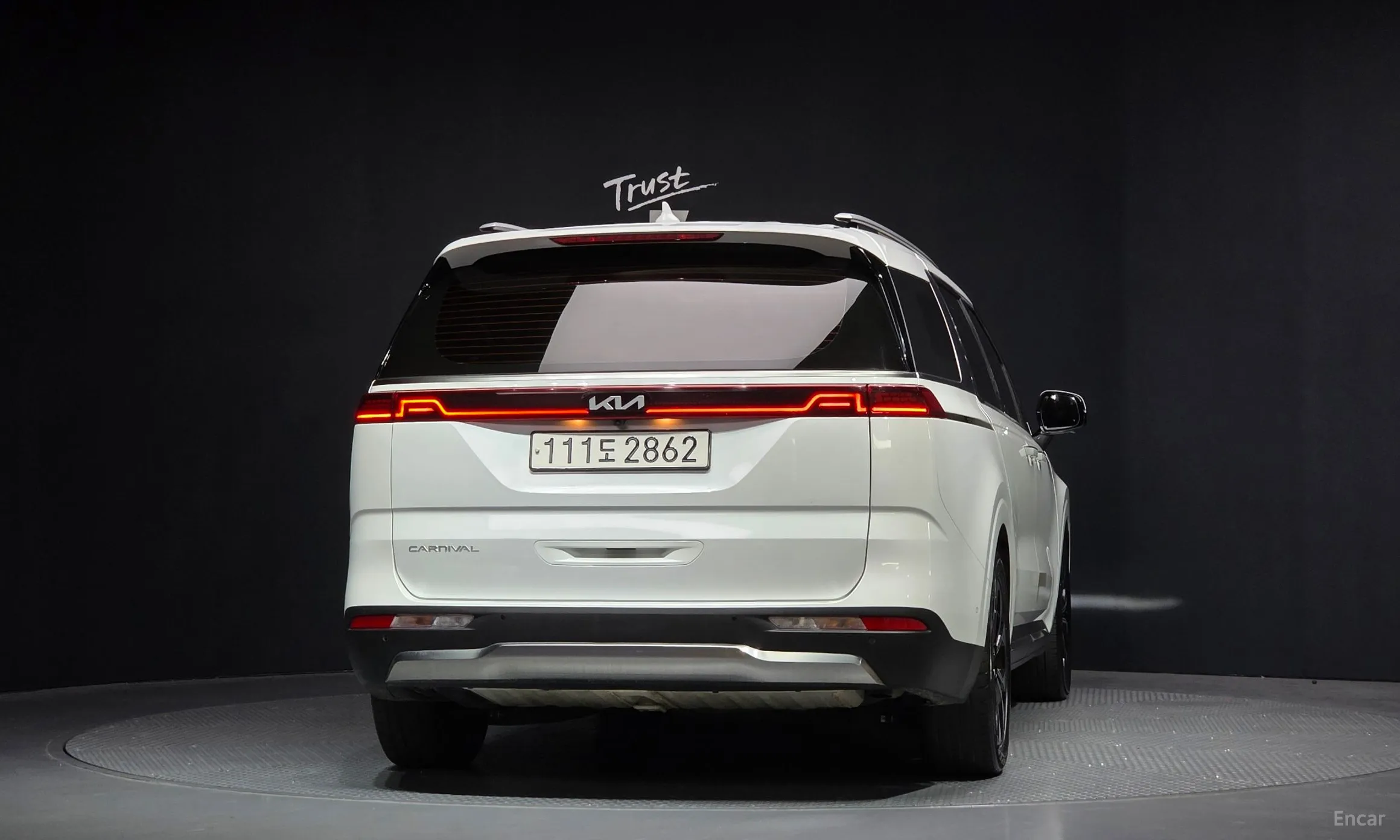 Kia Carnival Gen 4 превью 4