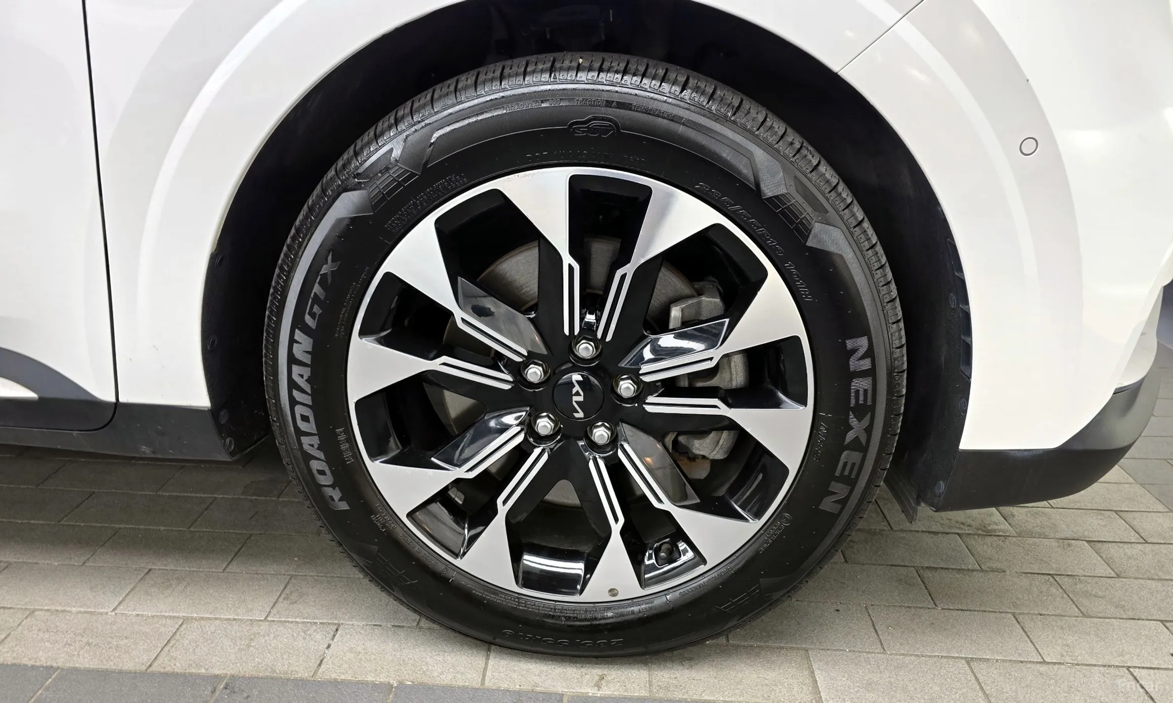 Kia Carnival Gen 4 превью 5