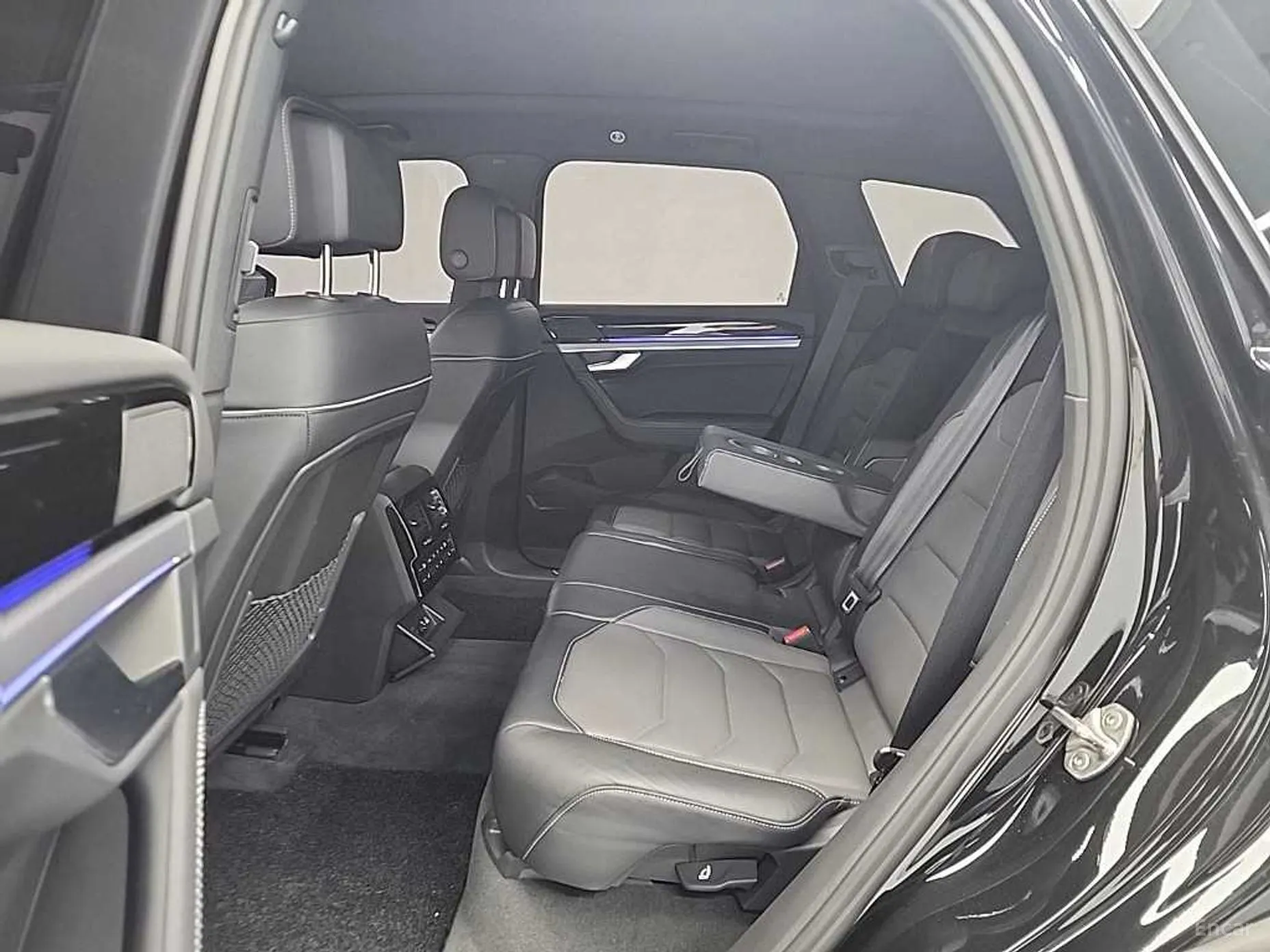 Volkswagen Touareg 3rd Generation превью 12