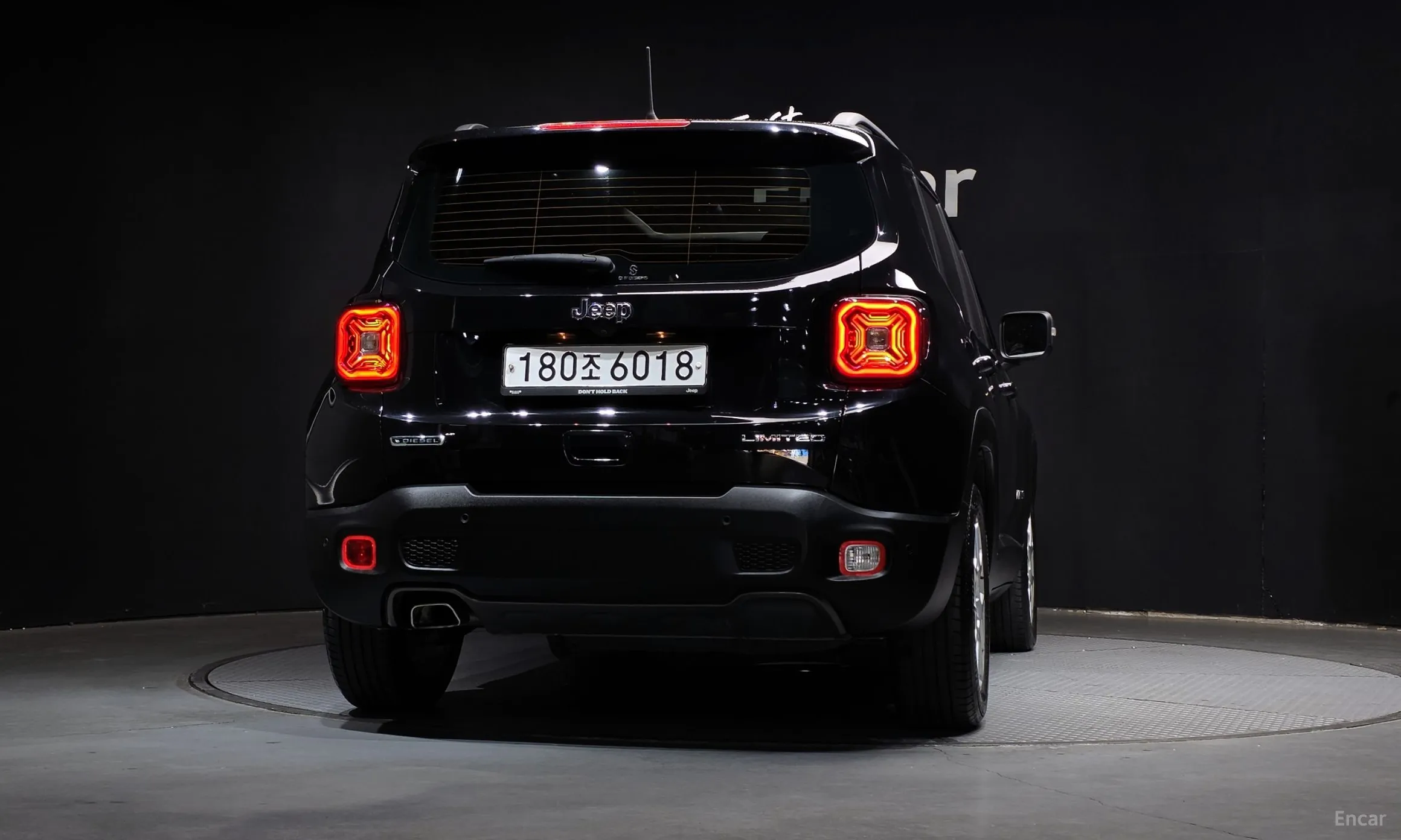 Jeep Renegade превью 4