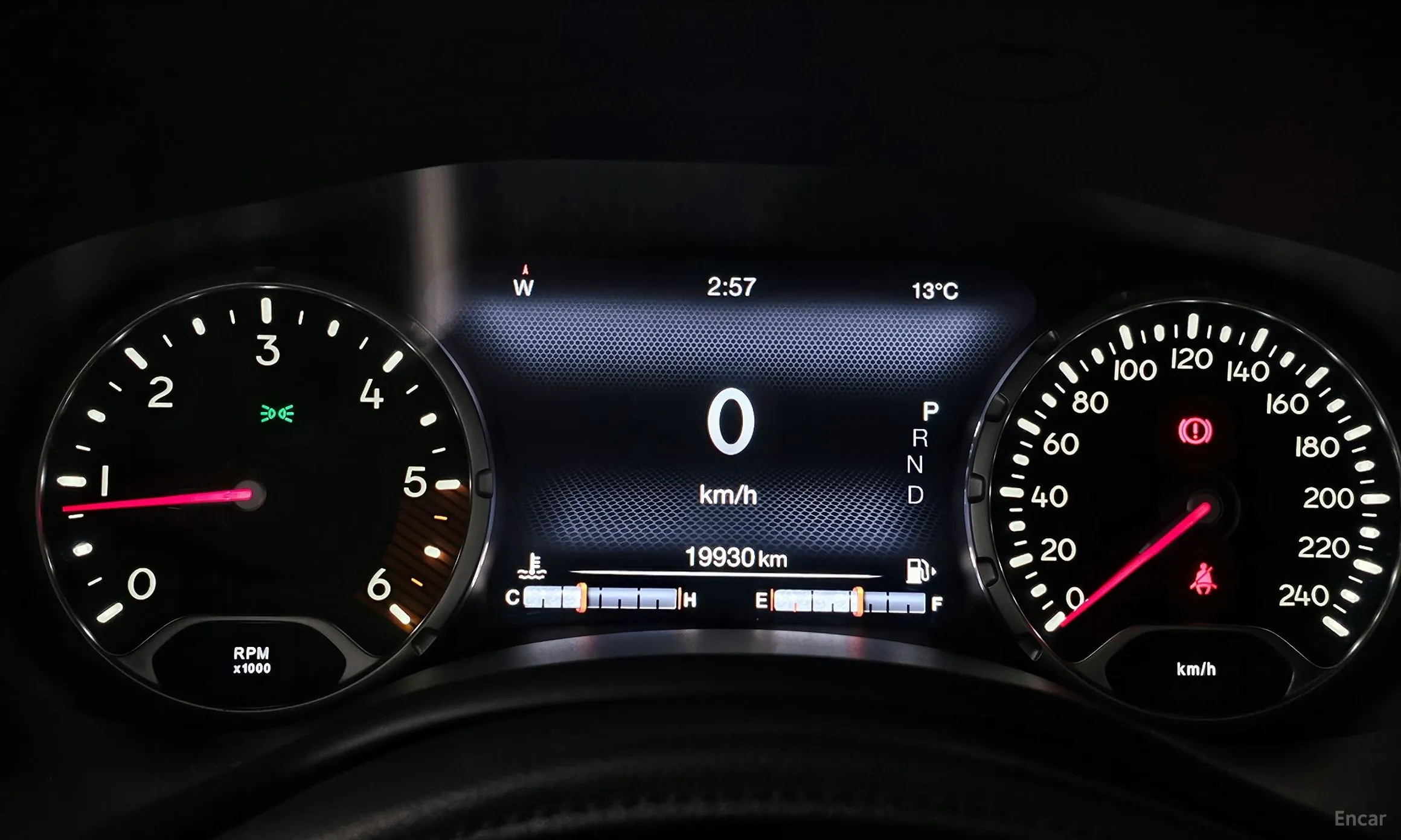 Jeep Renegade превью 8