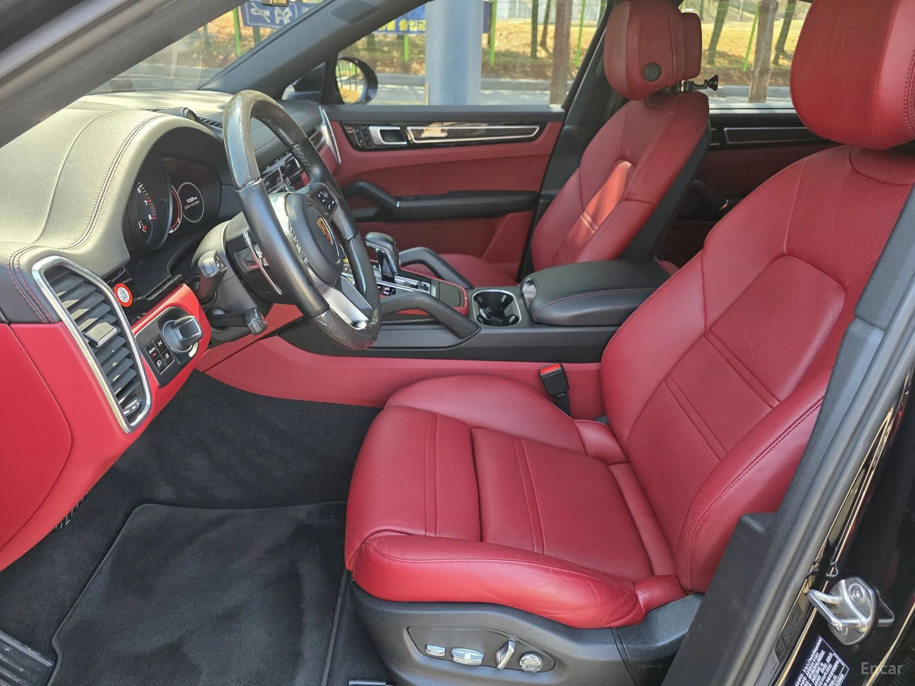 Porsche Cayenne (PO536) превью 10
