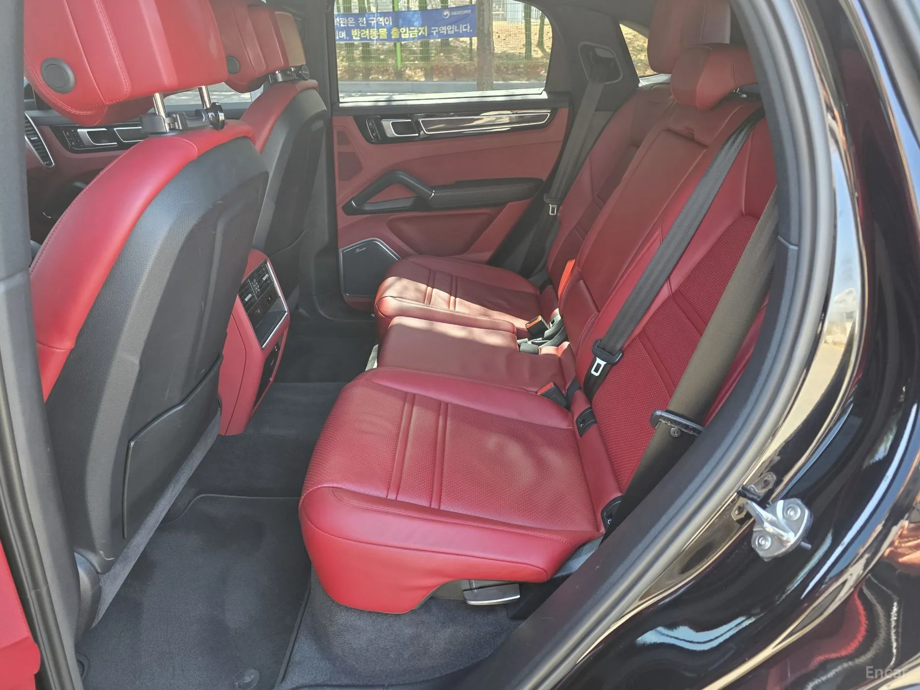 Porsche Cayenne (PO536) превью 11