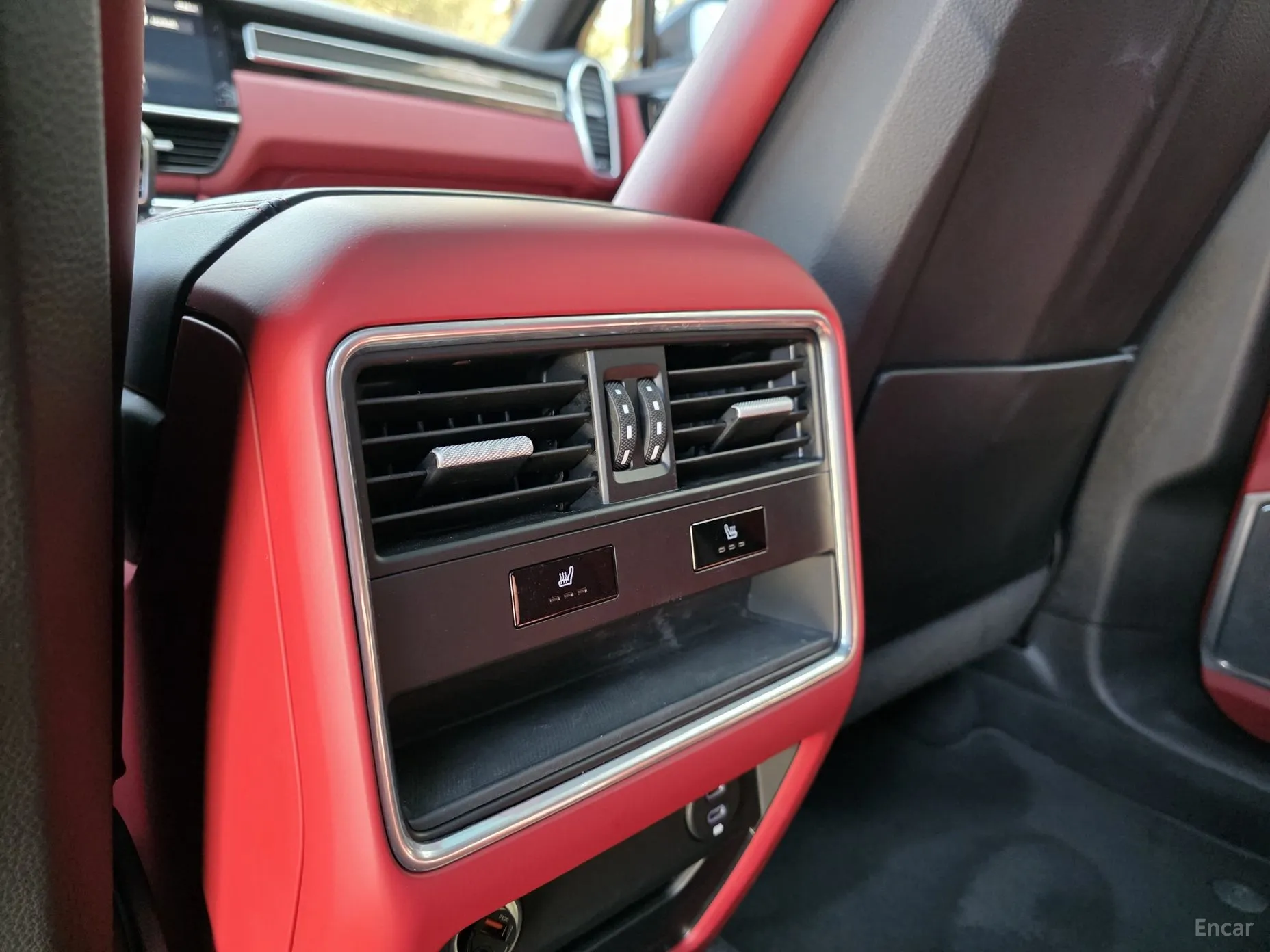 Porsche Cayenne (PO536) превью 16