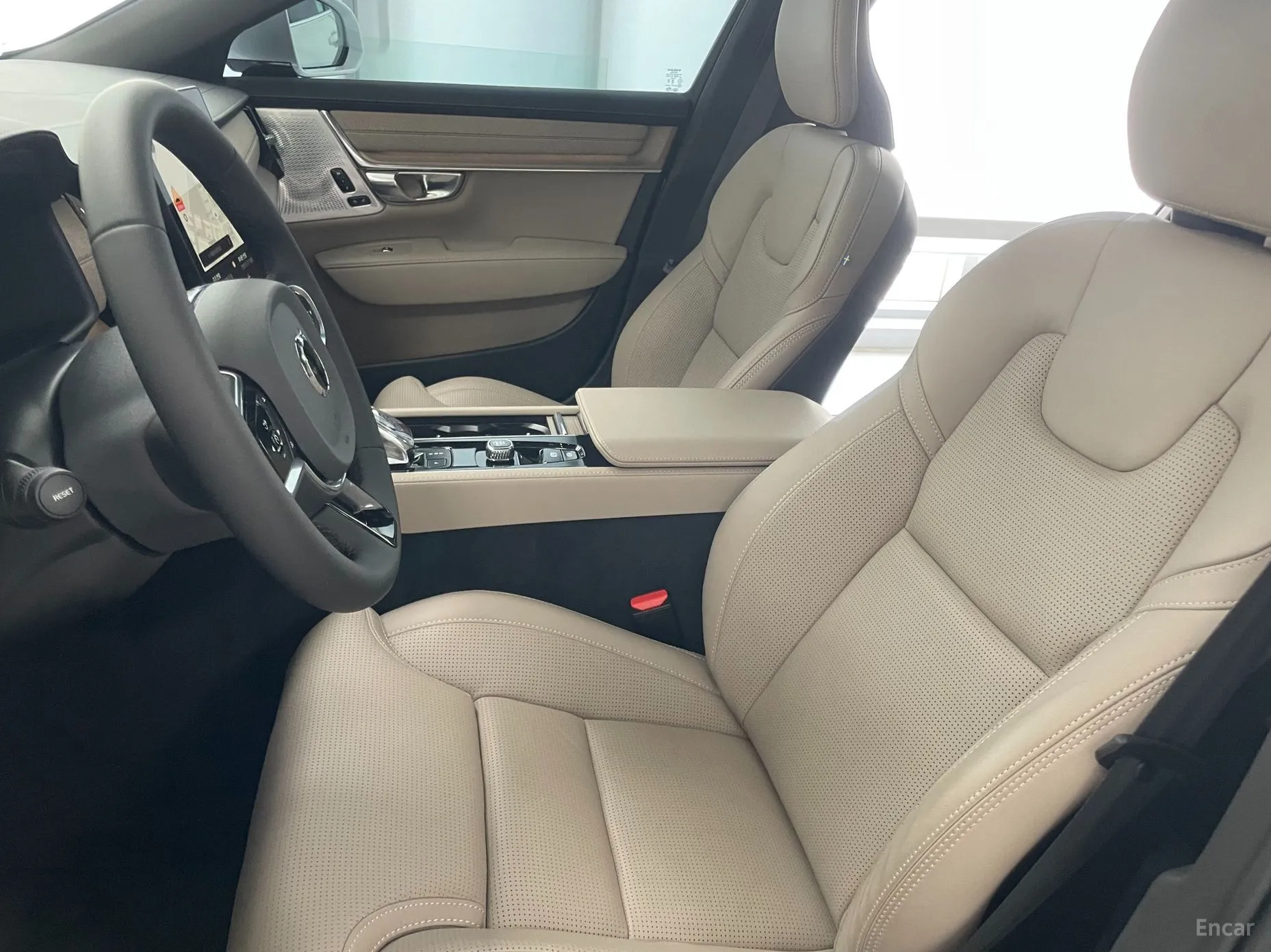 Volvo S90 превью 10
