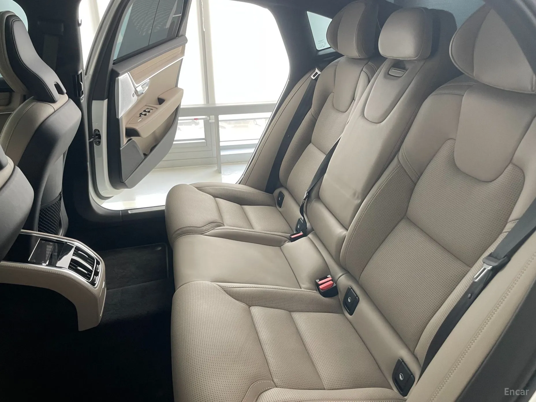 Volvo S90 превью 11