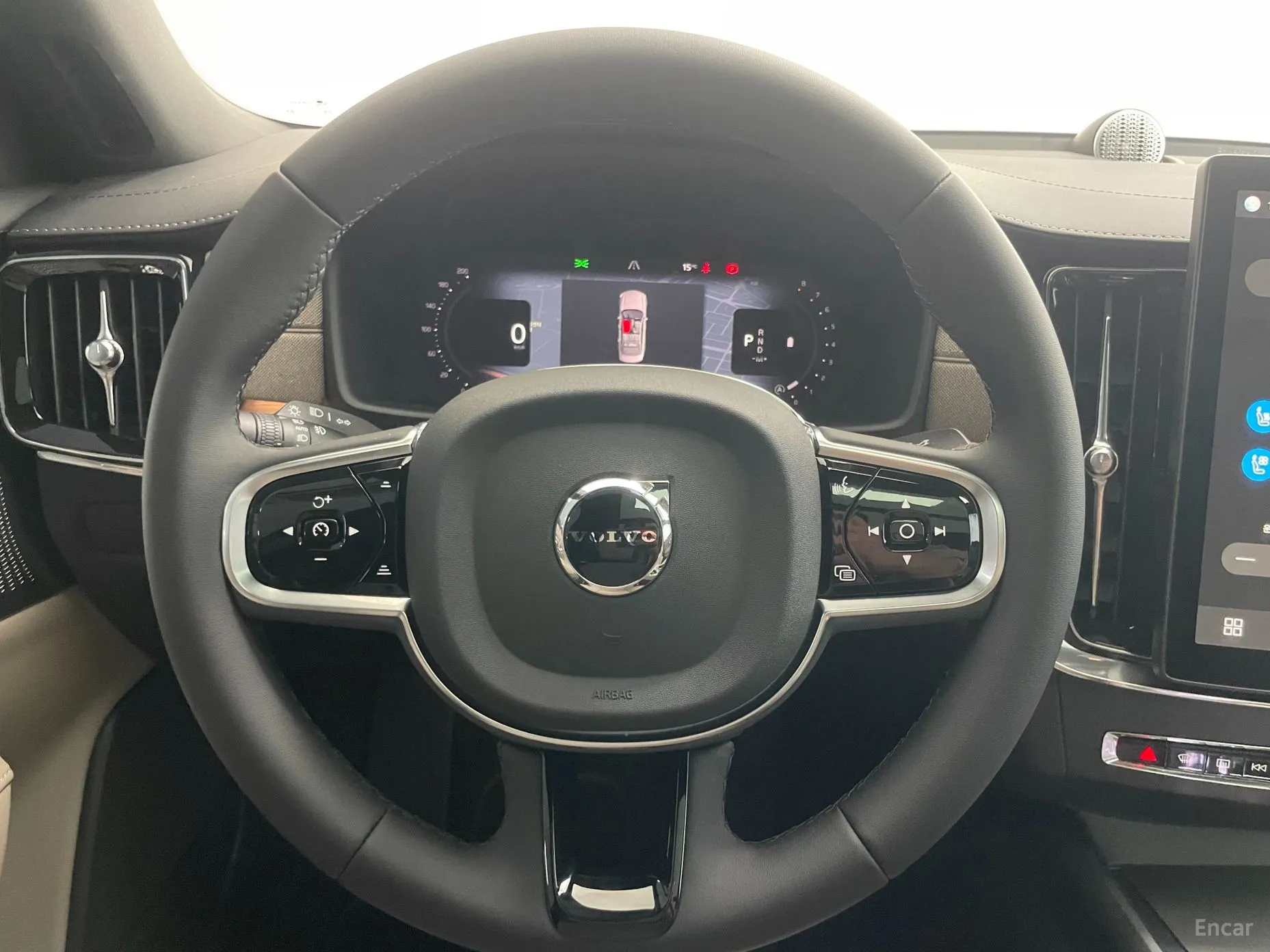 Volvo S90 превью 16