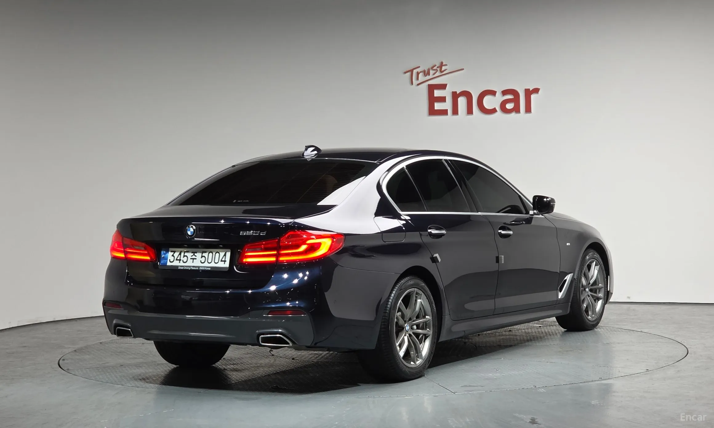 BMW 5 Series (G30)