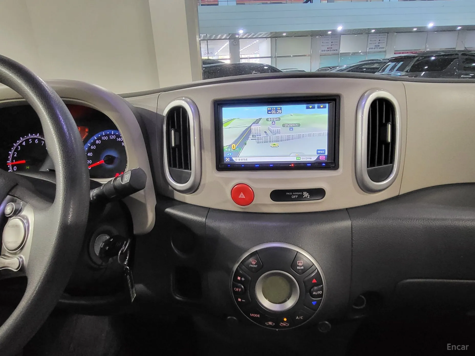 Nissan Cube превью 11