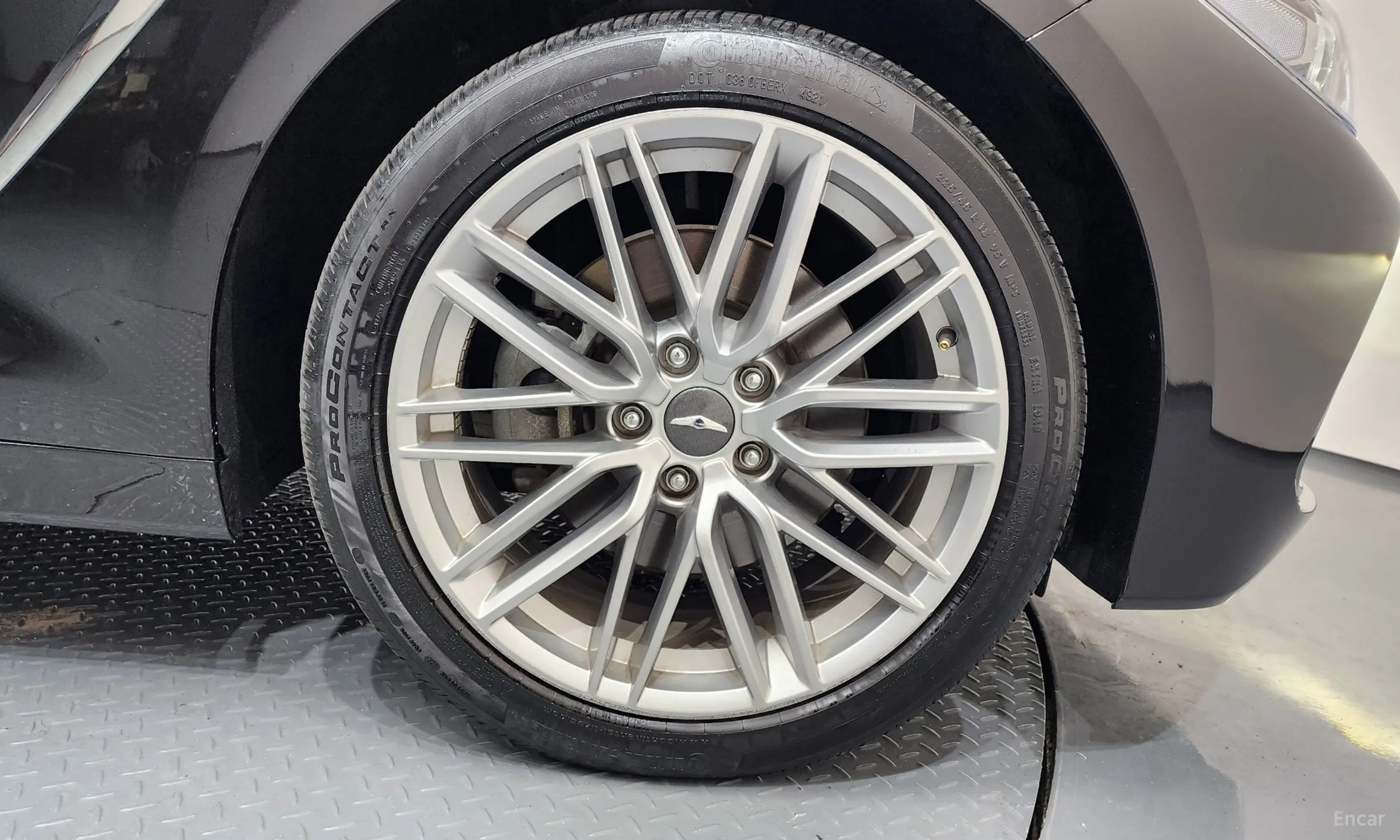 Genesis G70 превью 5