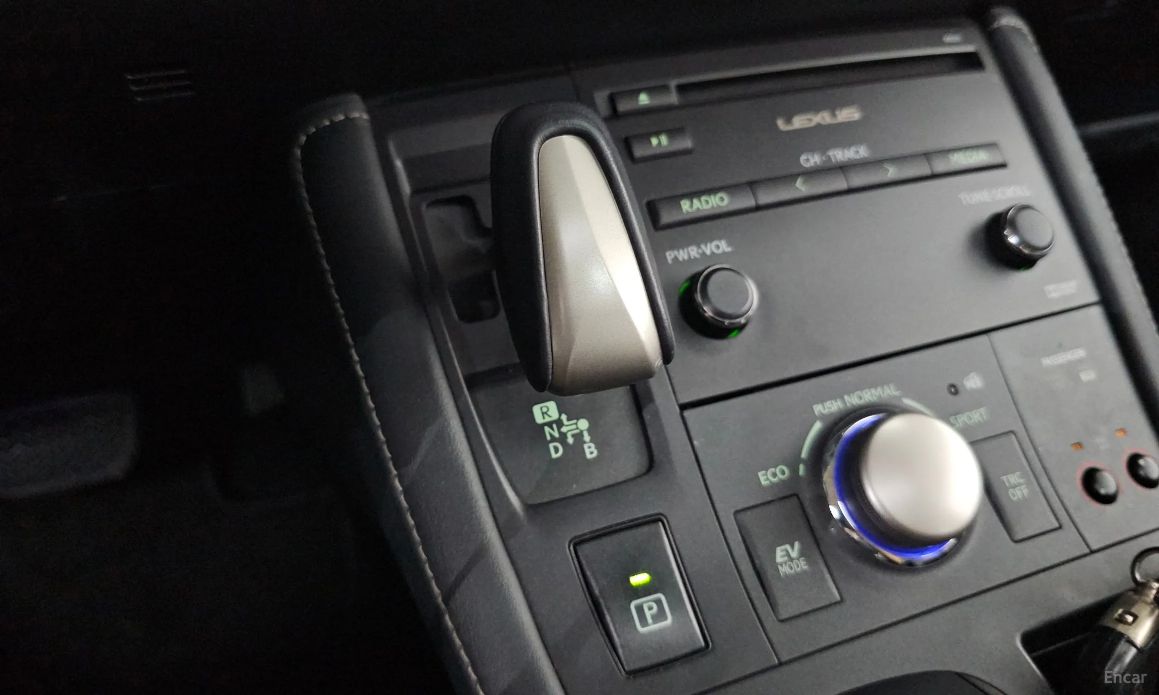Lexus CT200h превью 9