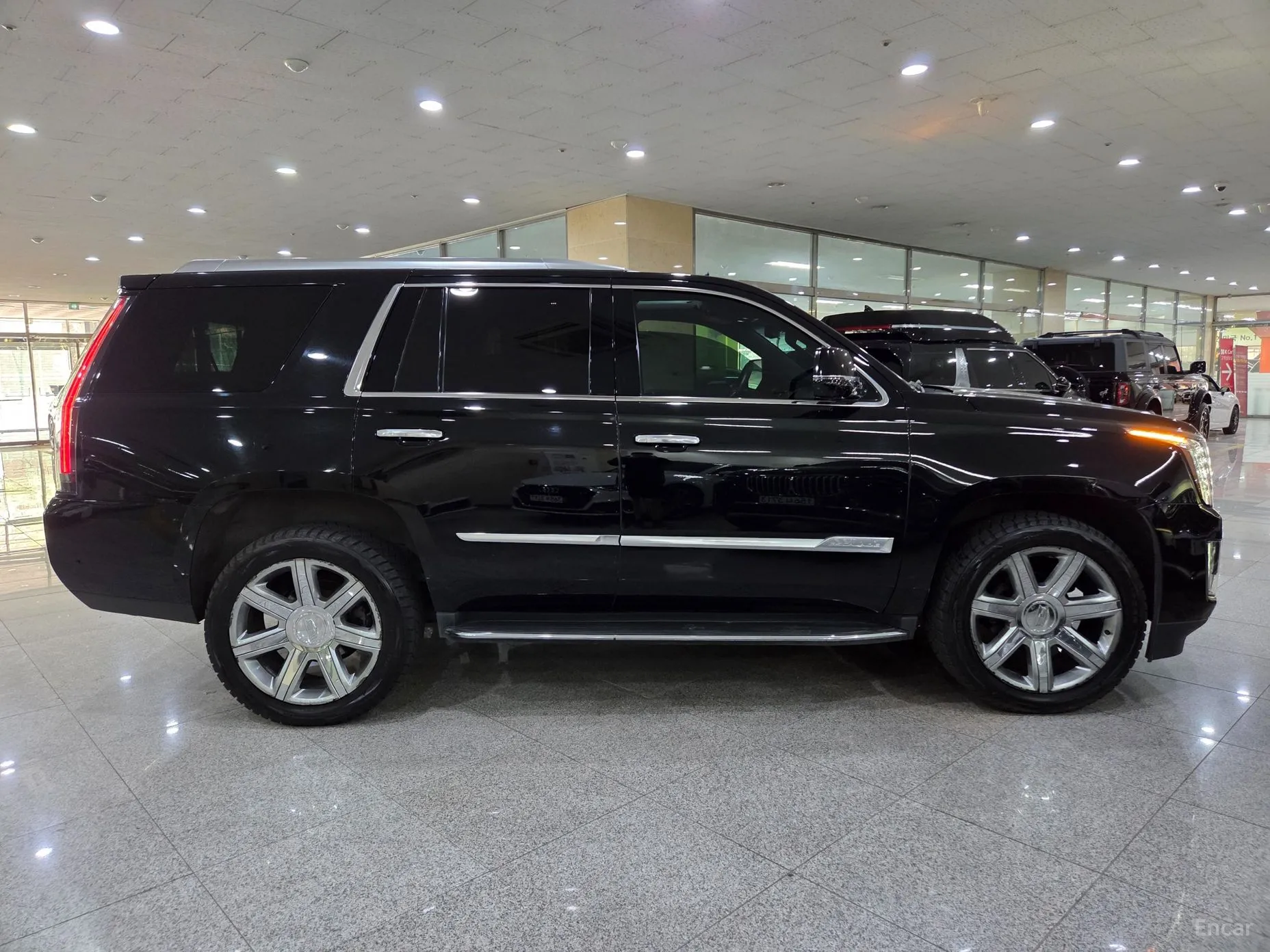 Cadillac Escalade превью 5
