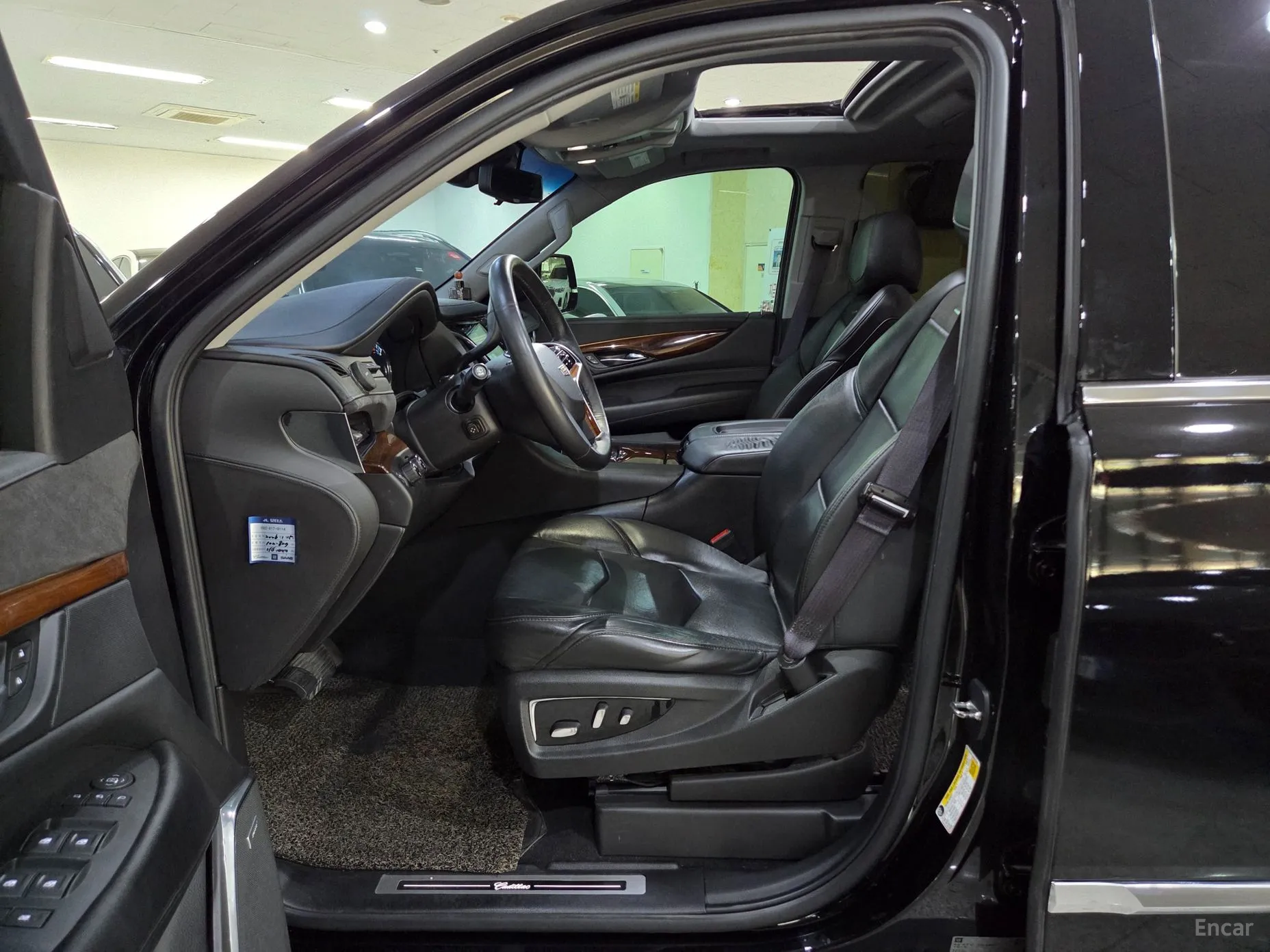 Cadillac Escalade превью 6