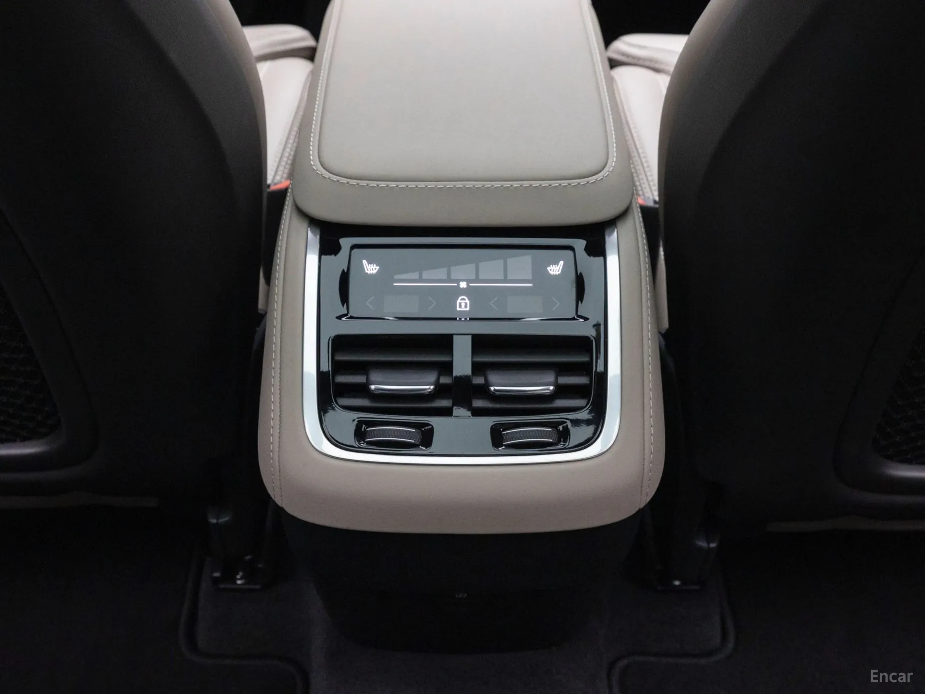 Volvo XC90 Gen 2 превью 16