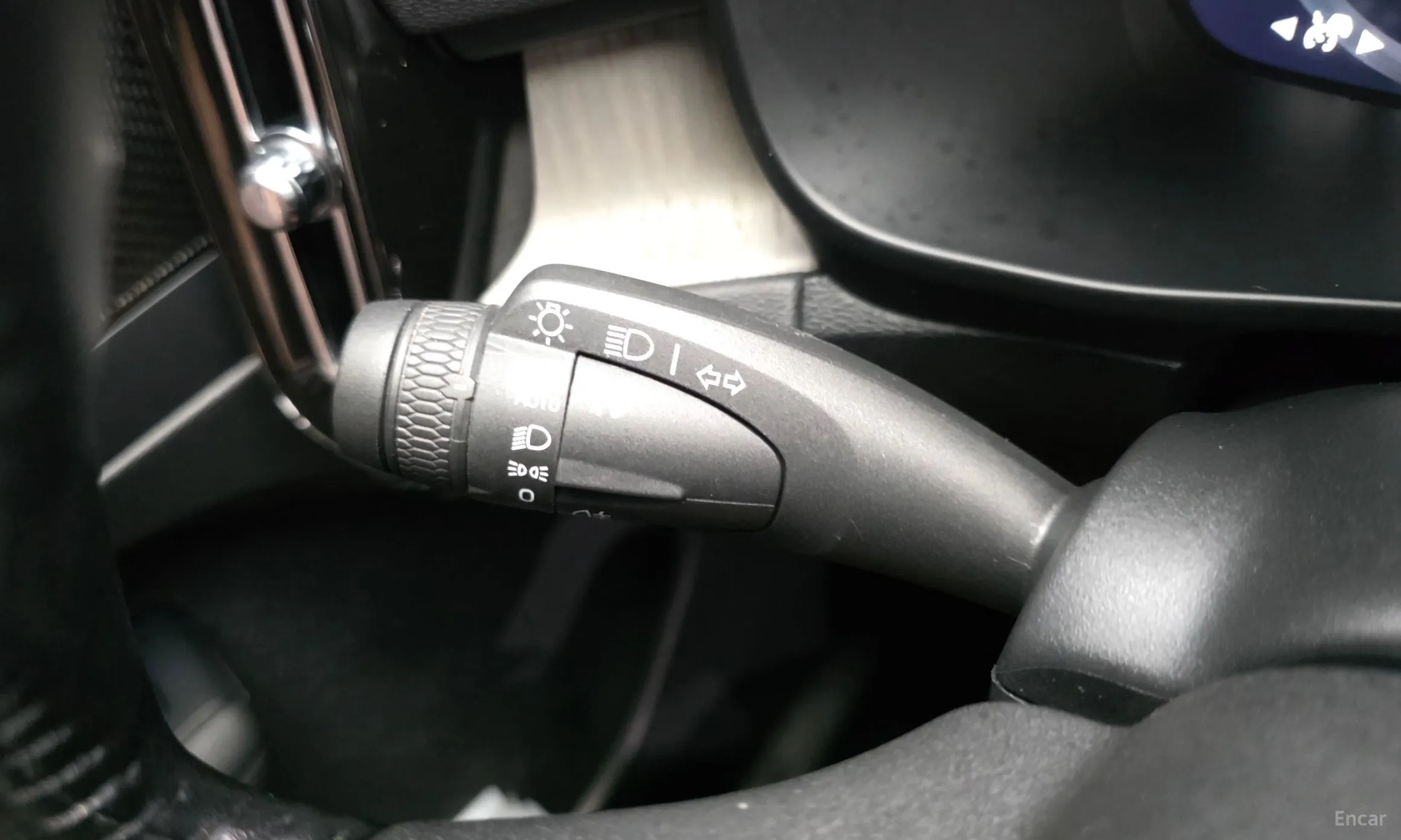 Volvo XC40 превью 16