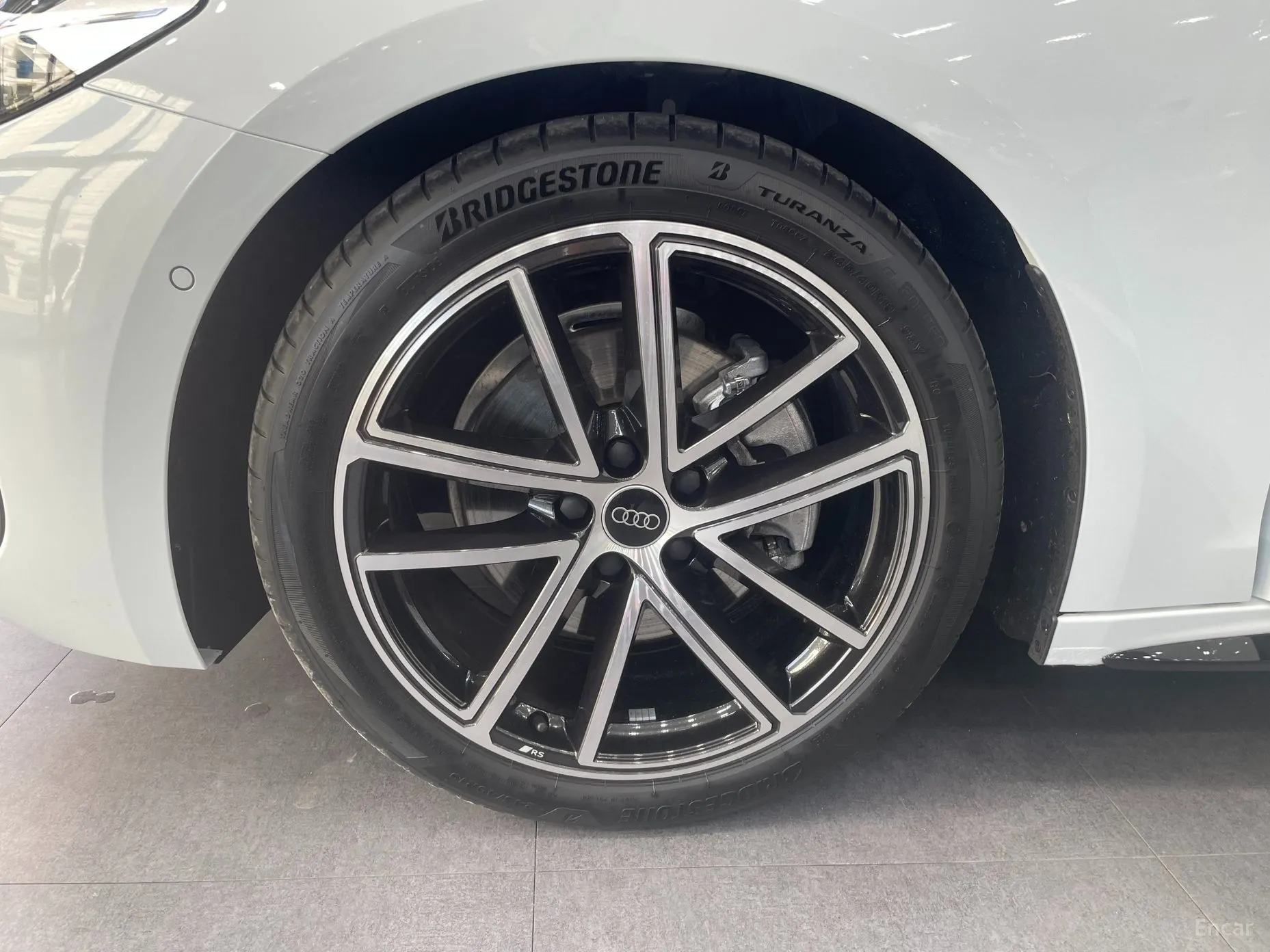 Audi A5 (B10) превью 5