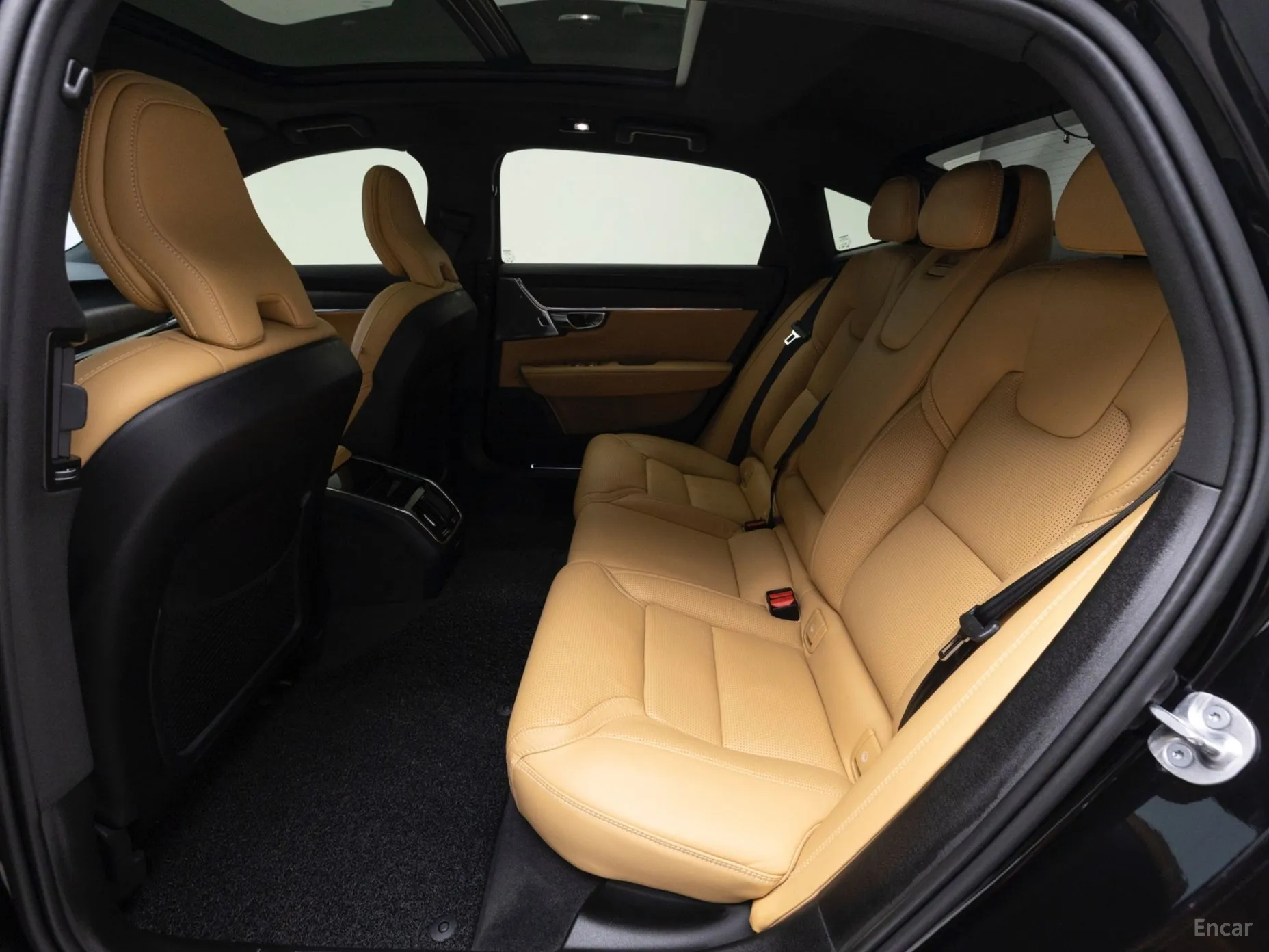 Volvo S90 превью 11