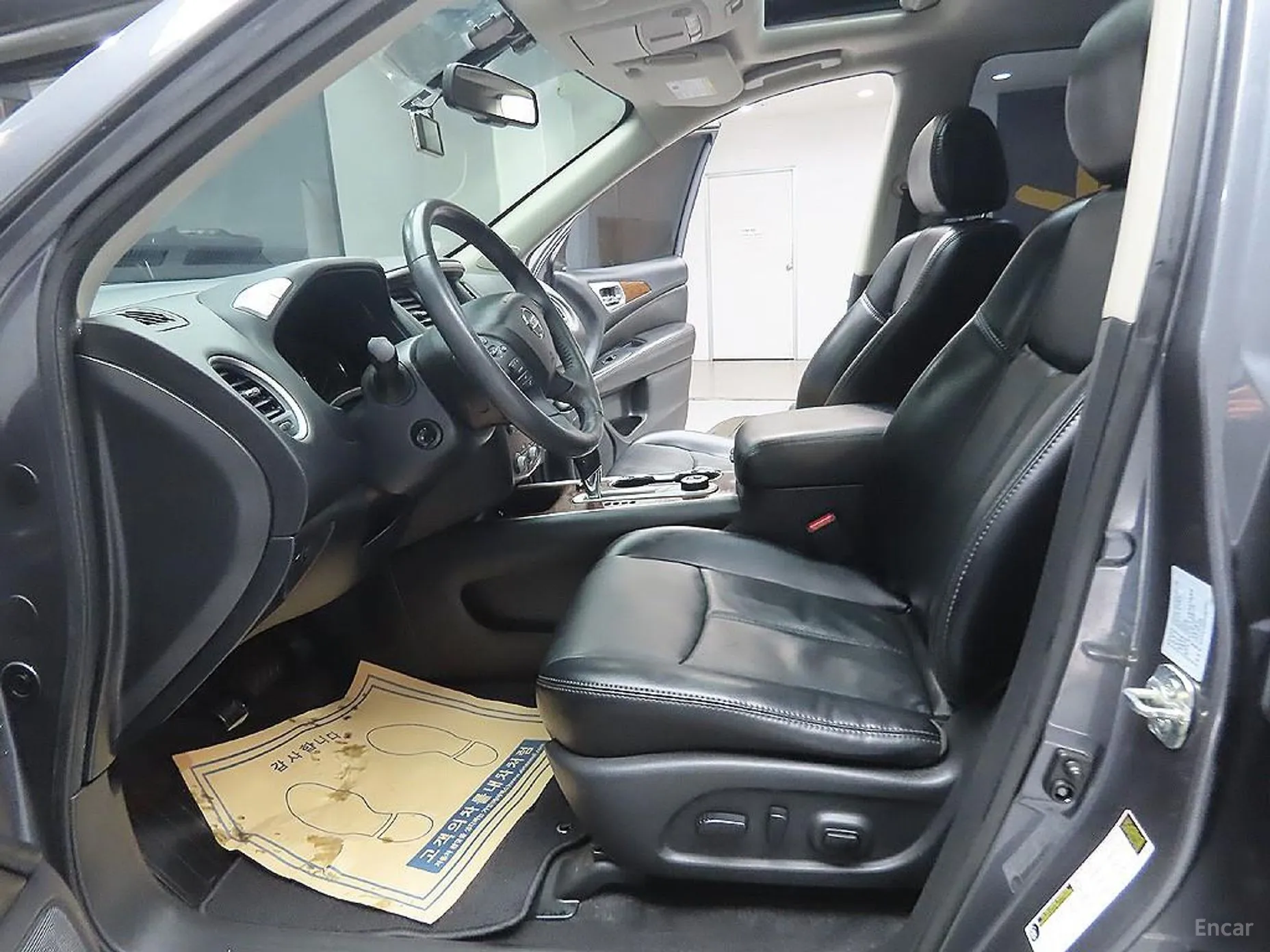 Nissan Pathfinder Gen 4 превью 13