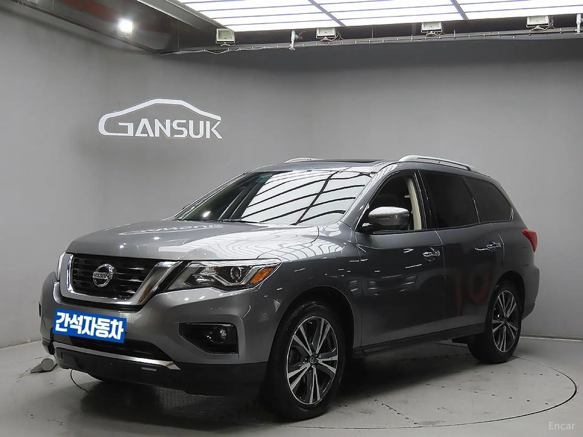 Nissan Pathfinder Gen 4