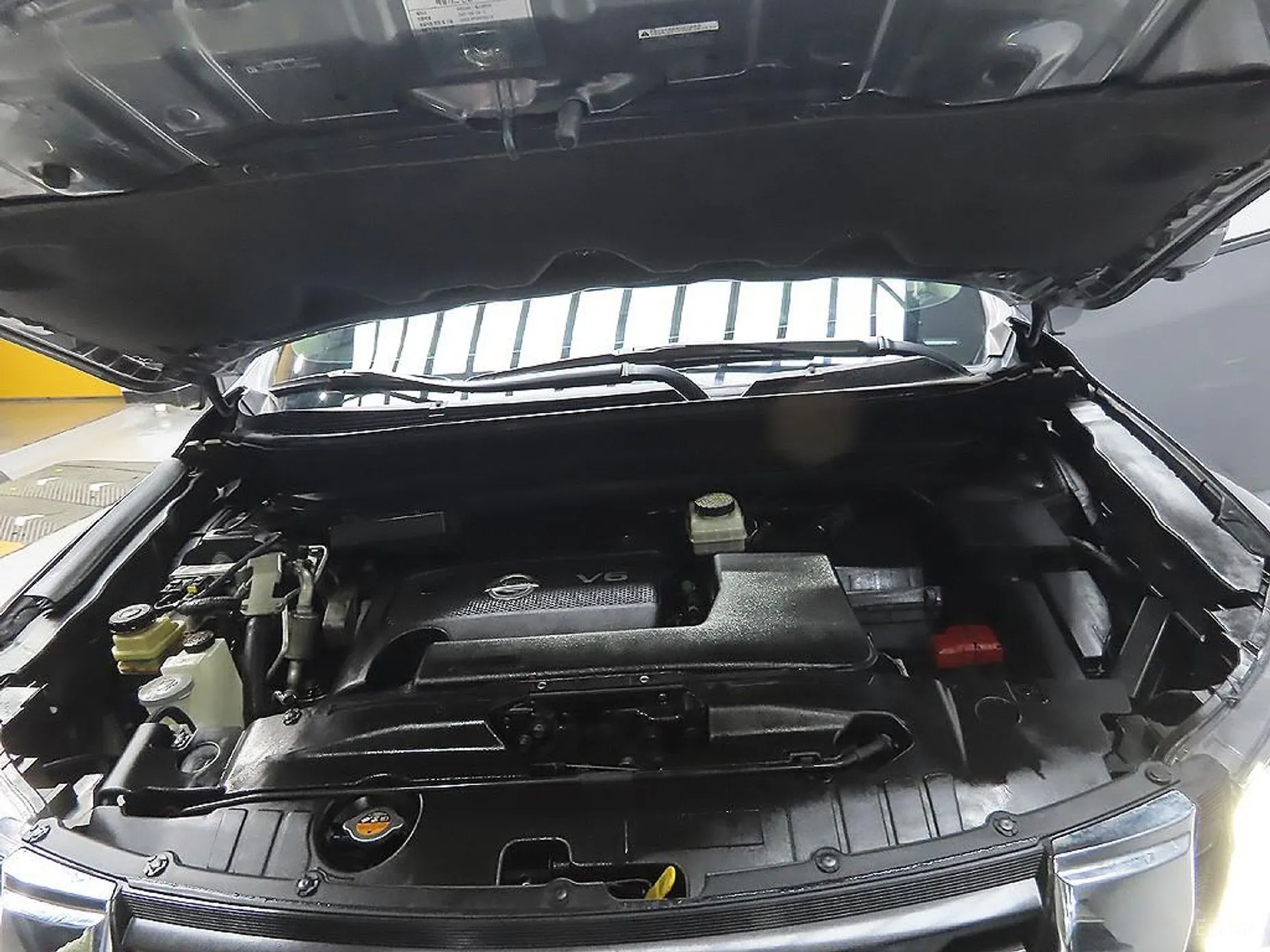 Nissan Pathfinder Gen 4 превью 8