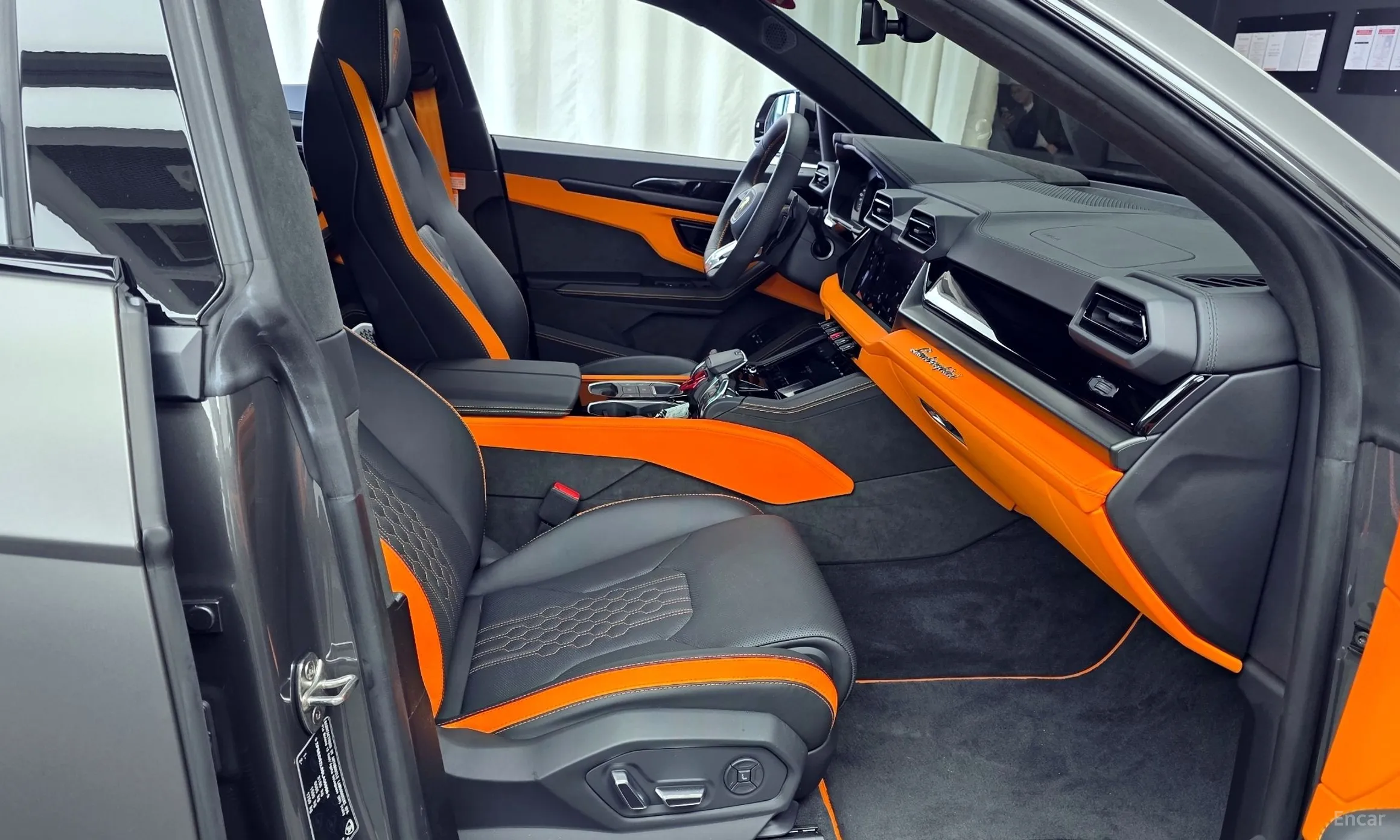 Lamborghini Urus превью 11