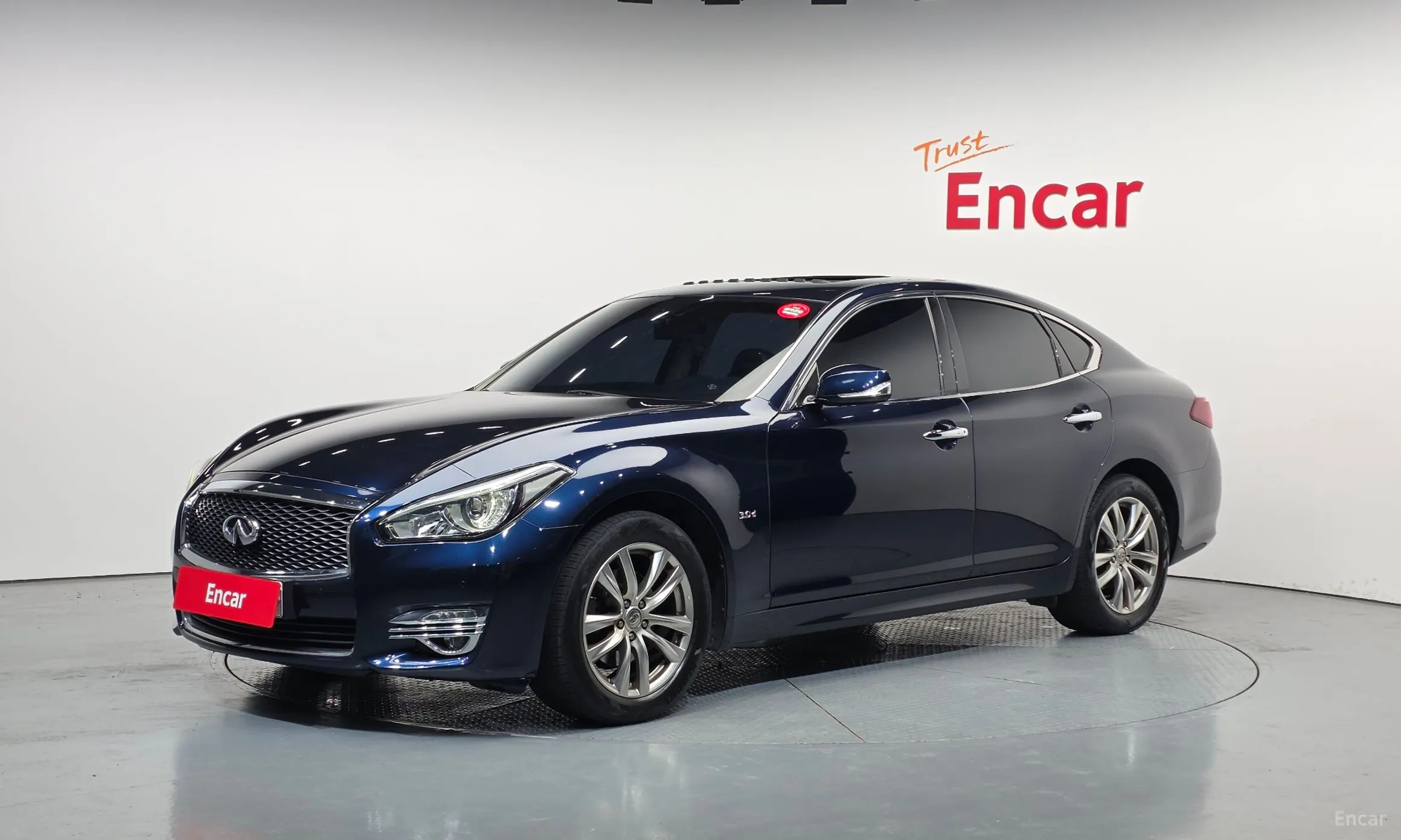 Infiniti Q70