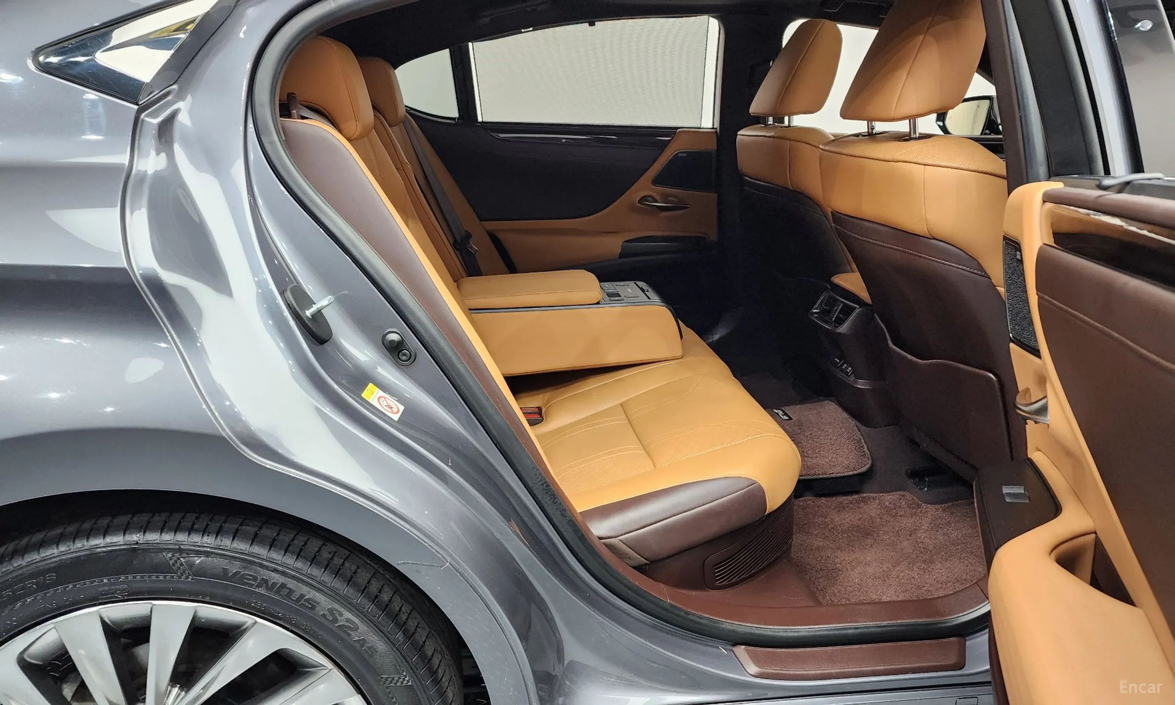 Lexus ES300h 7th Generation превью 12