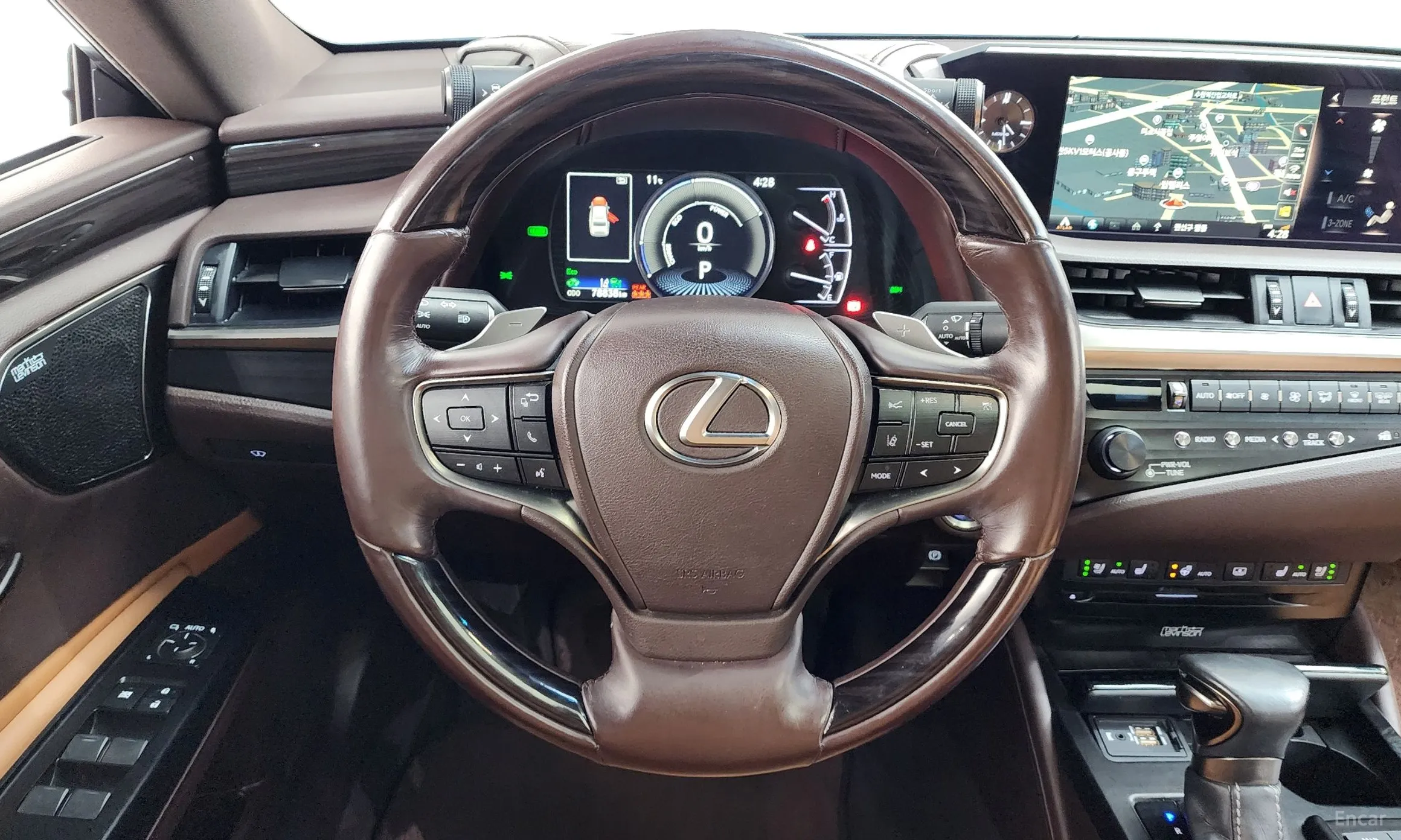 Lexus ES300h 7th Generation превью 13