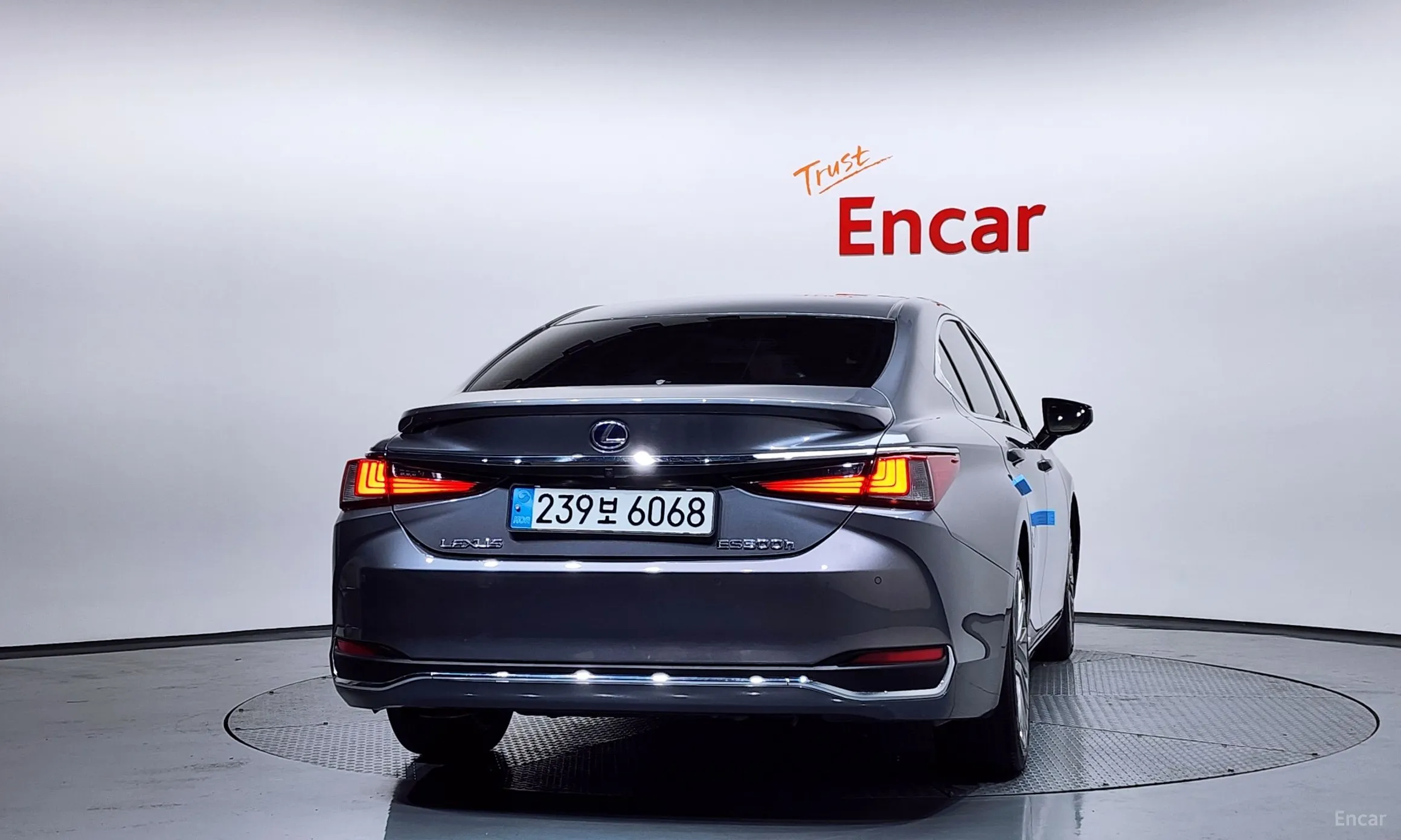 Lexus ES300h 7th Generation превью 4