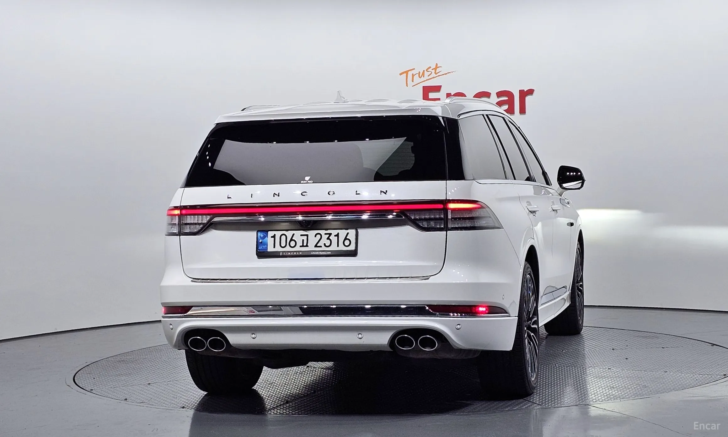 Lincoln Aviator 2nd Generation превью 4
