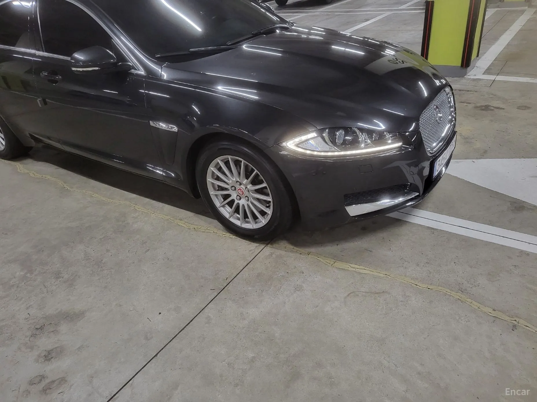 Jaguar New XF