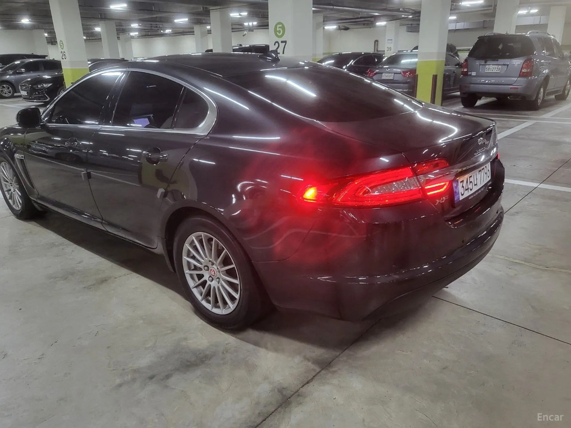 Jaguar New XF превью 17