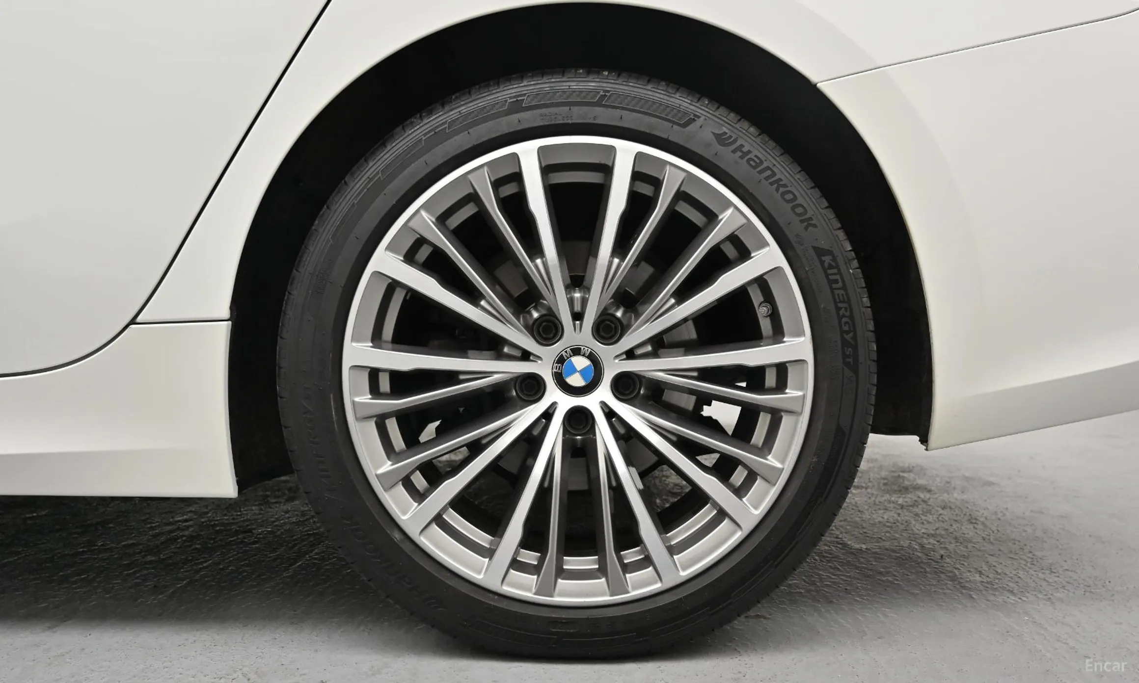 BMW 3 Series (G20) превью 5