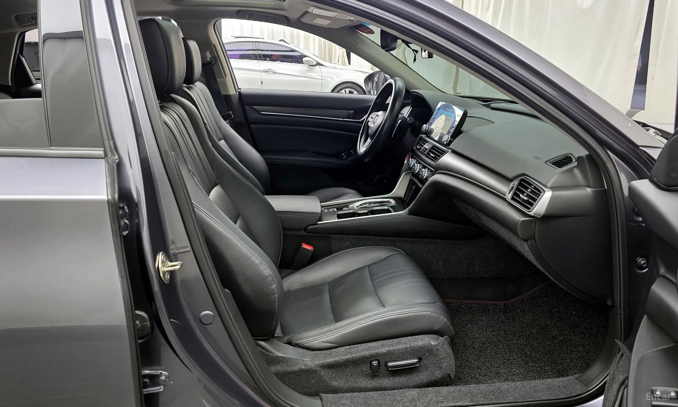 Honda Accord 10th Generation превью 11