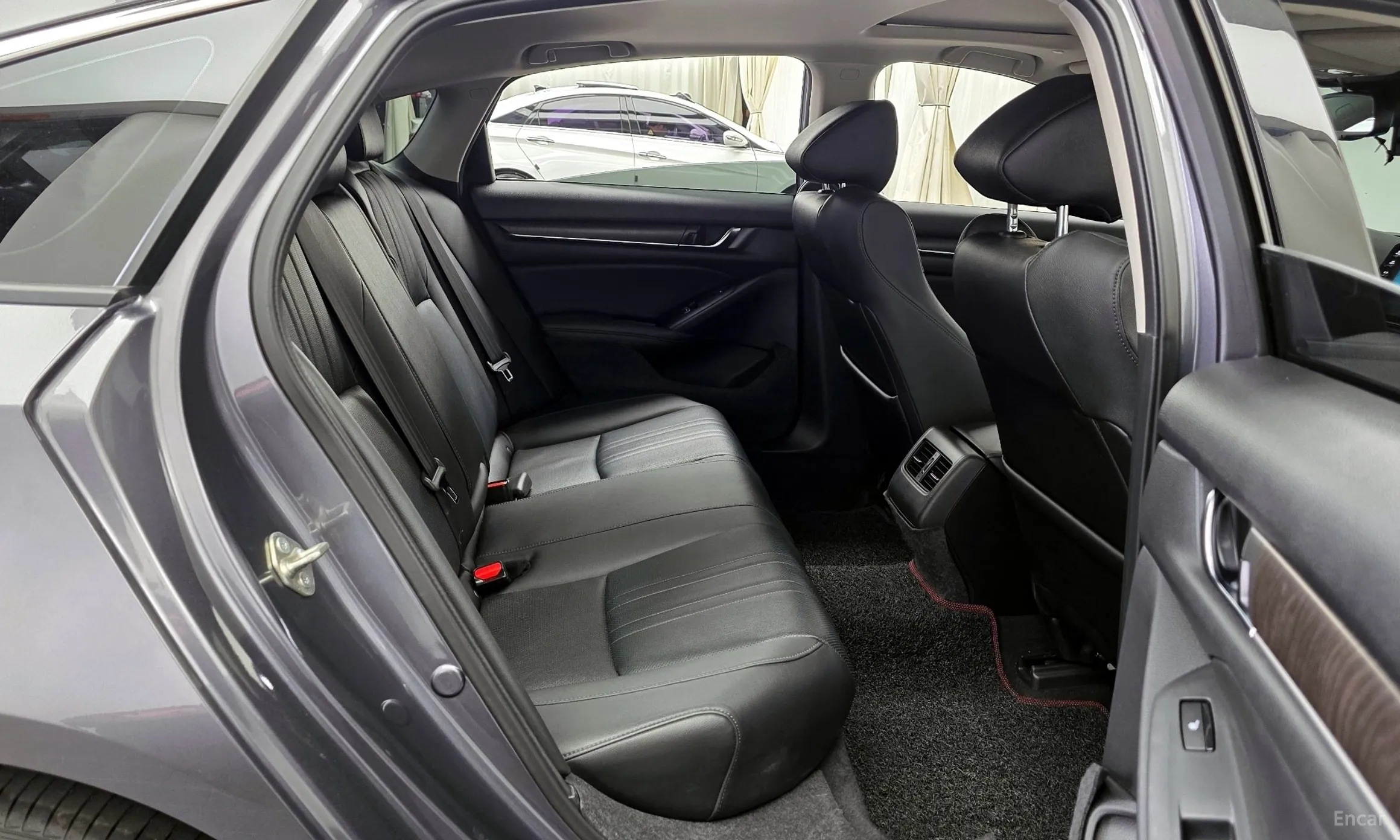 Honda Accord 10th Generation превью 12