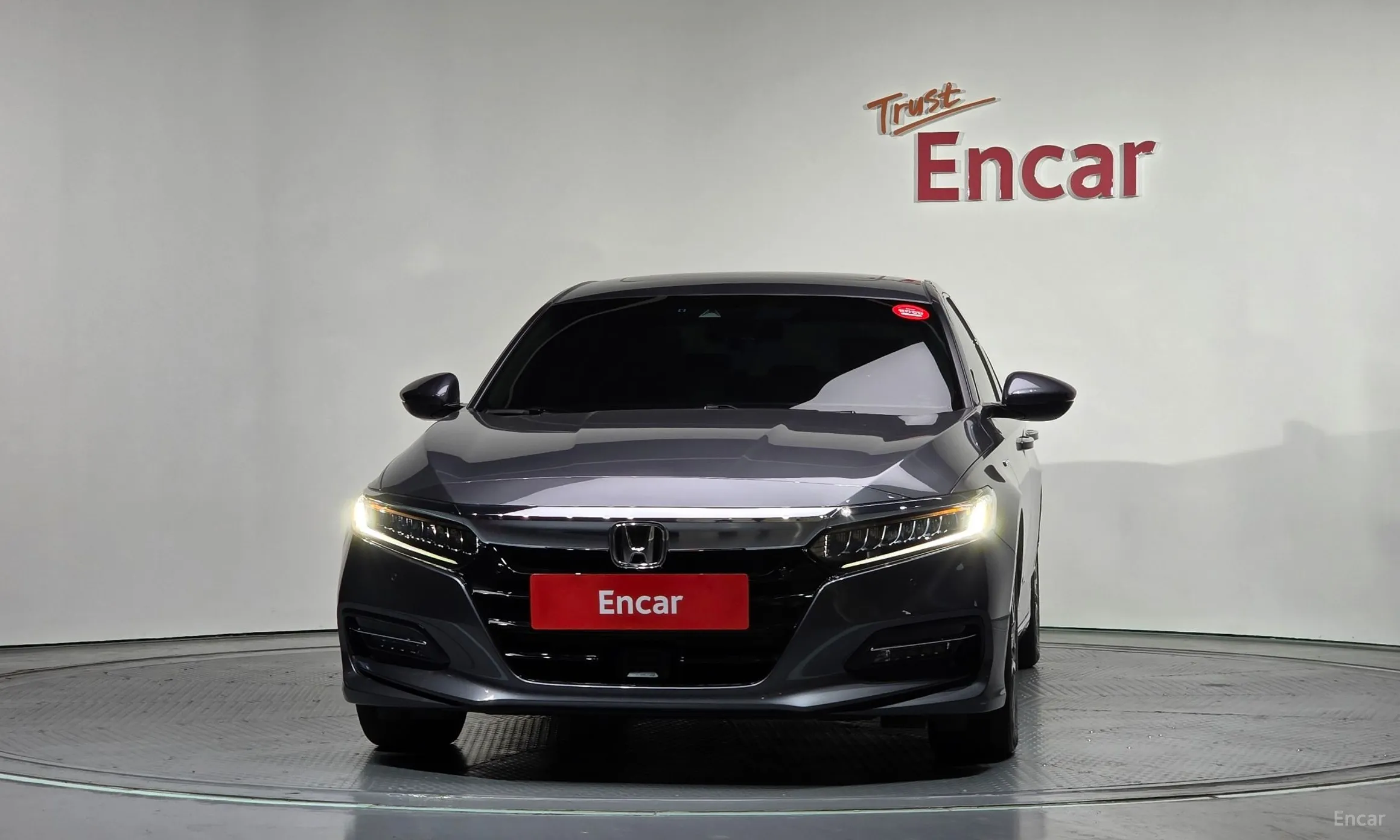 Honda Accord 10th Generation превью 3