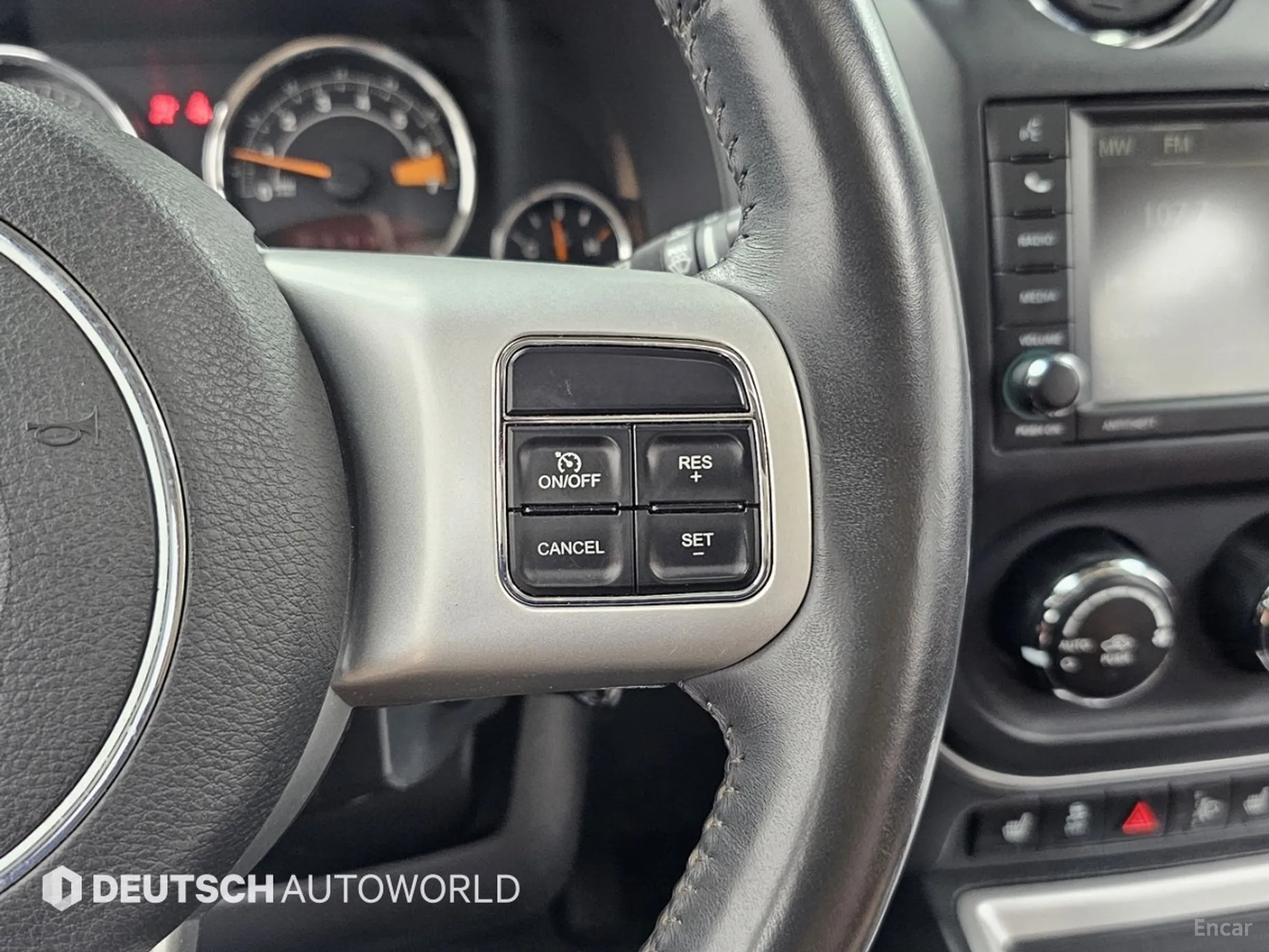 Jeep Compass превью 16