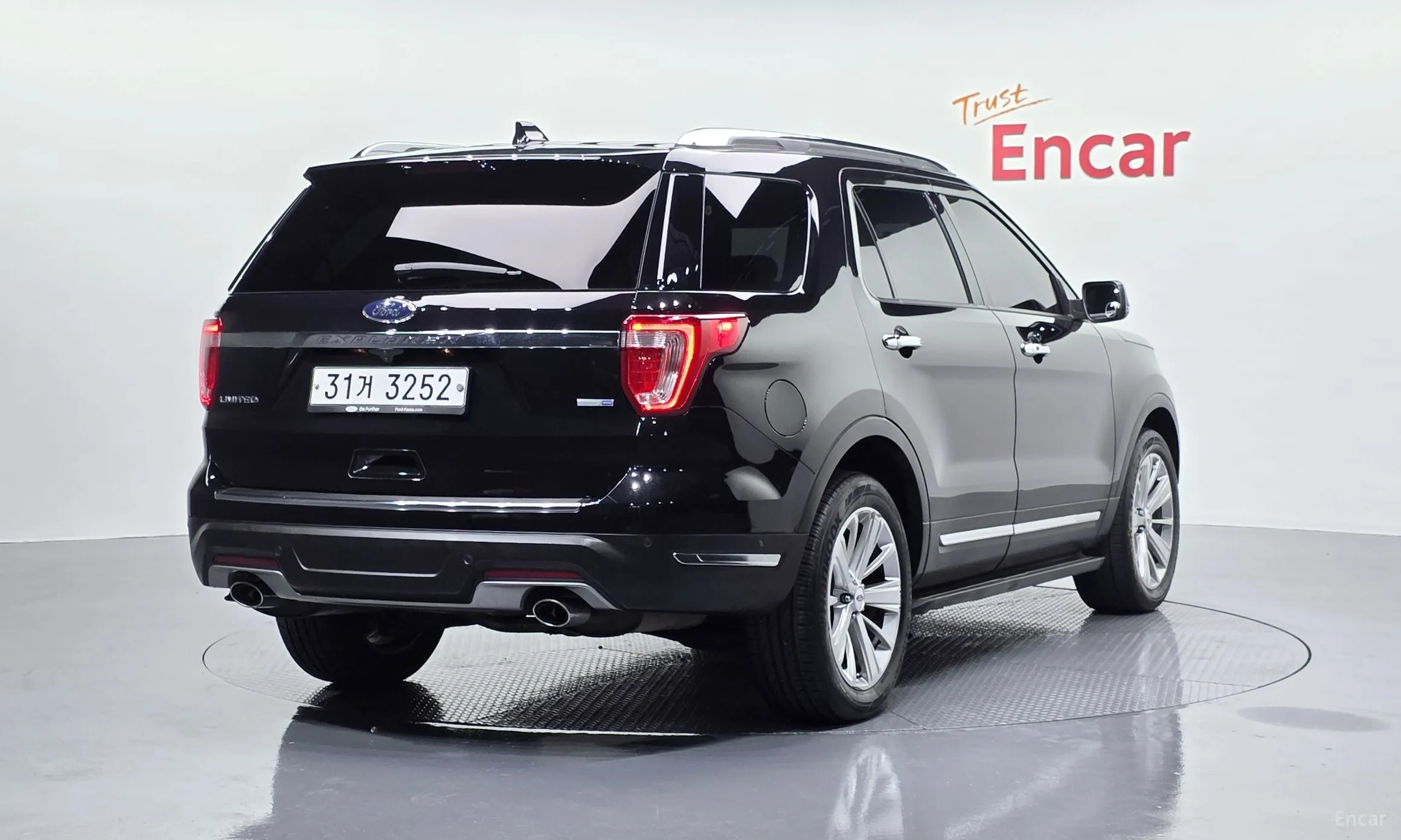 Ford Explorer превью 2