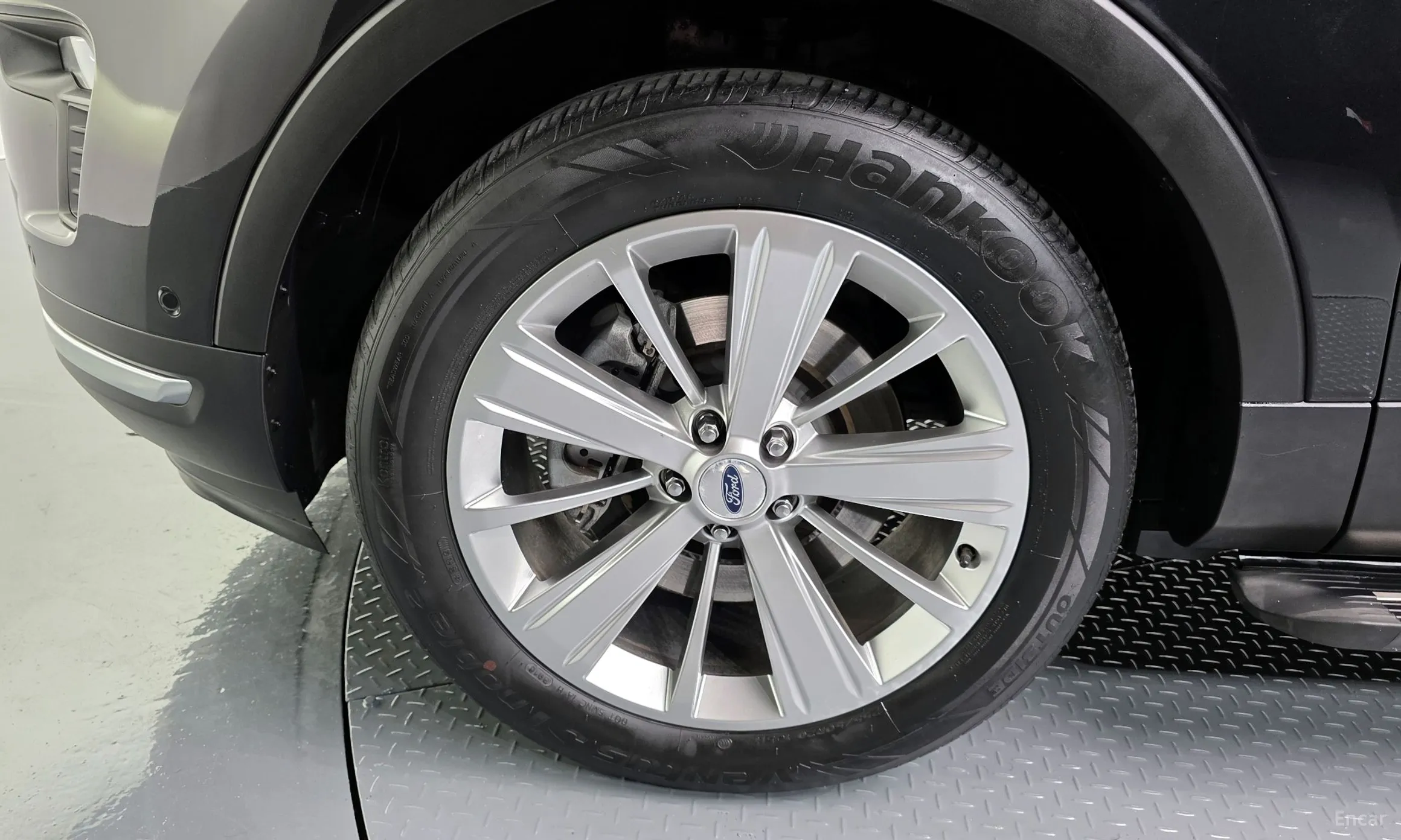 Ford Explorer превью 5