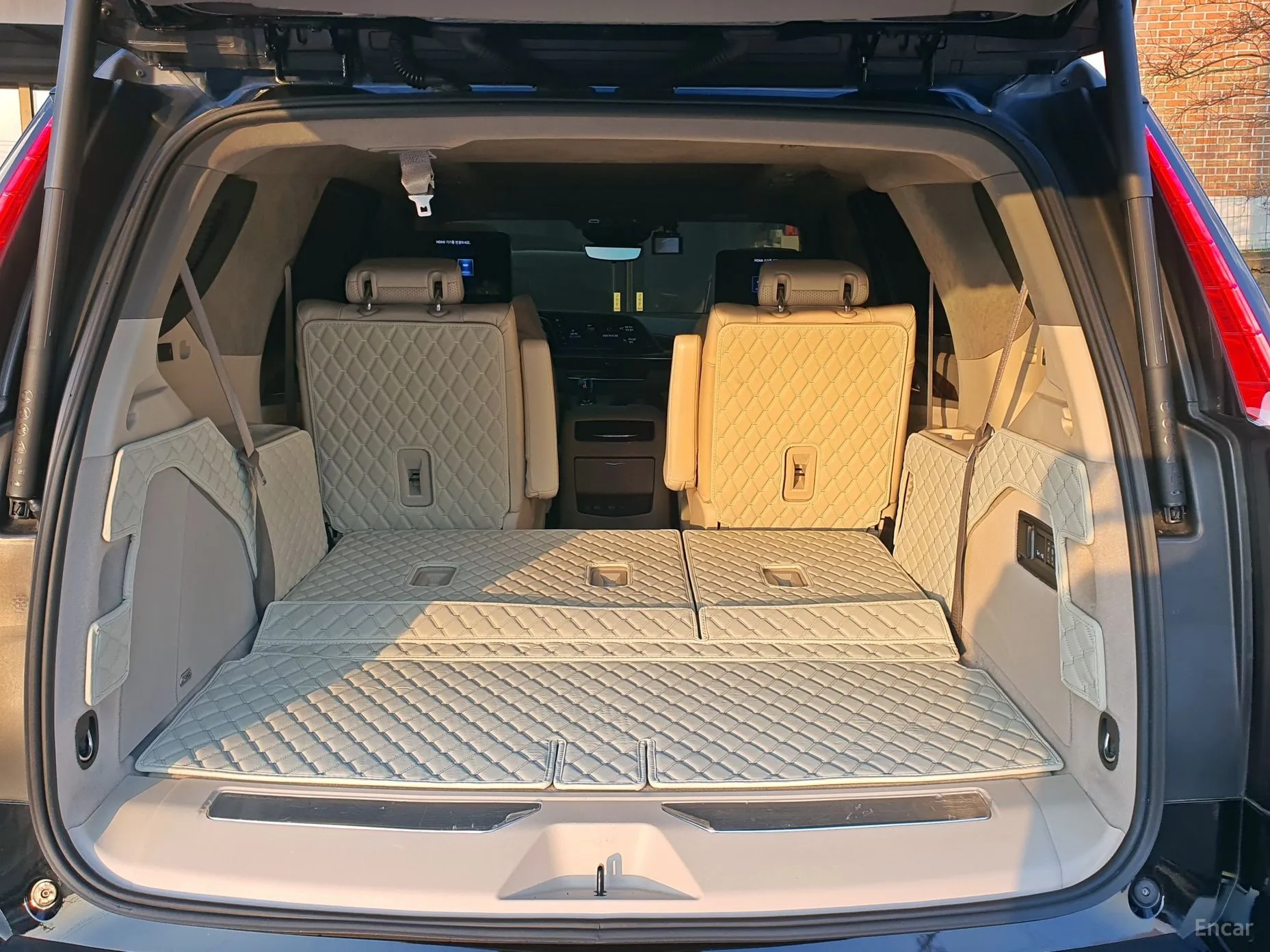 Cadillac Escalade 5th Generation превью 15
