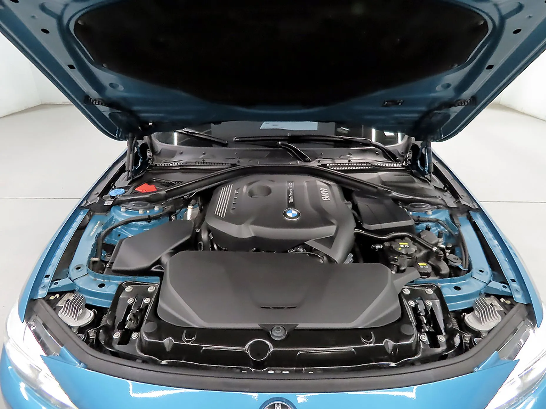 BMW Series 4 (F32) превью 19