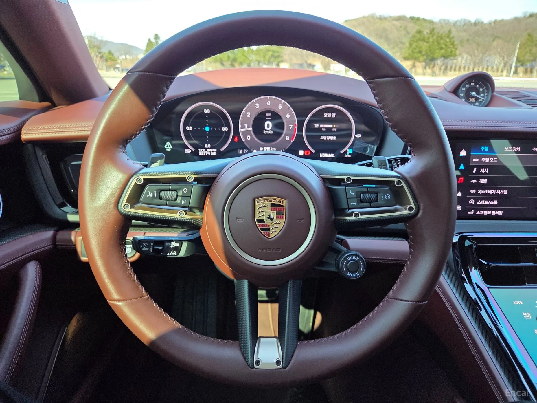 Porsche Panamera (976) превью 9
