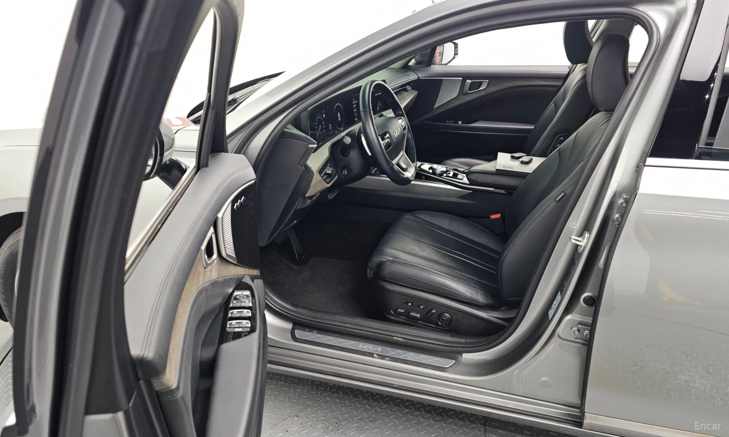 Kia K8 Hybrid превью 10