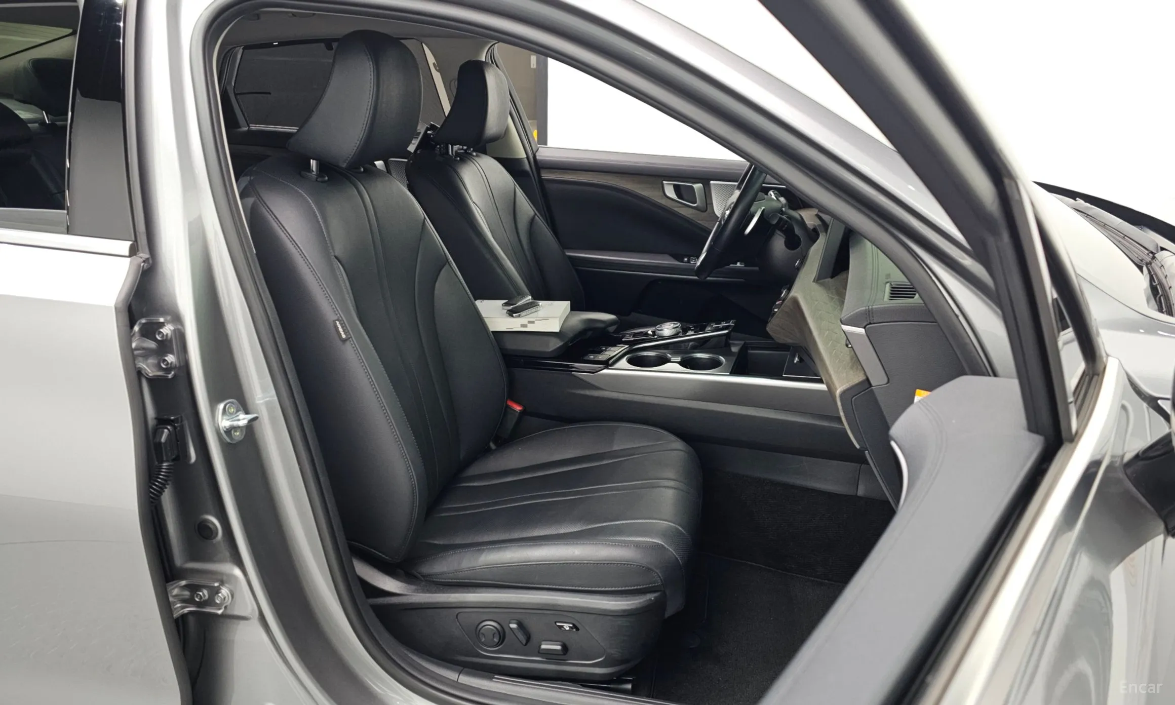 Kia K8 Hybrid превью 11