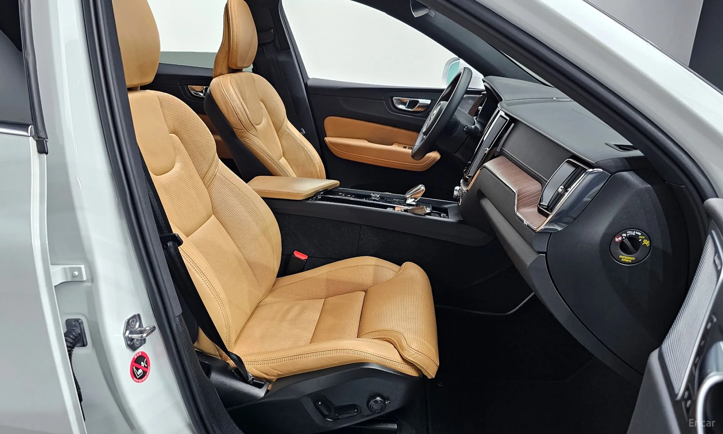 Volvo XC60 Gen 2 превью 10
