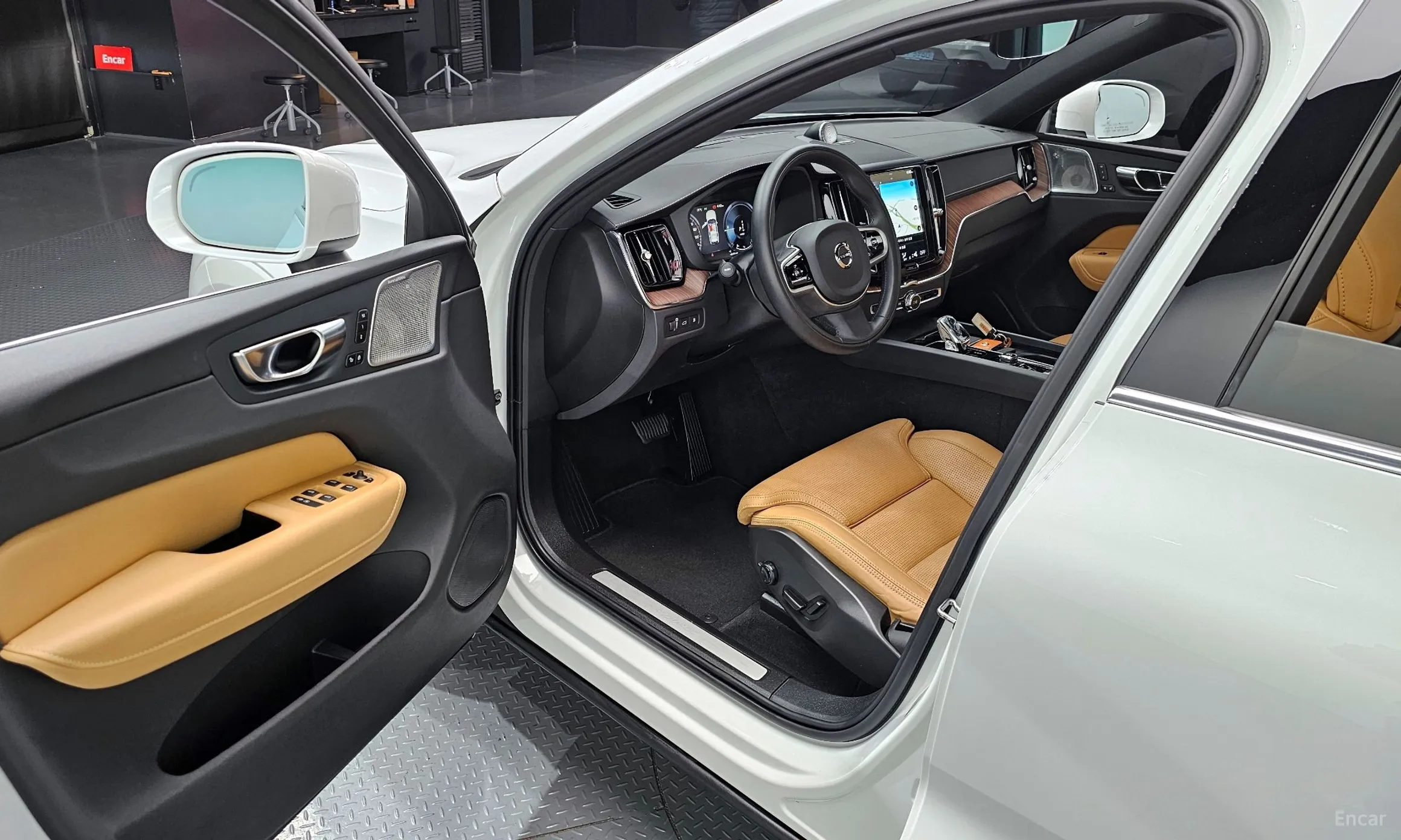 Volvo XC60 Gen 2 превью 11