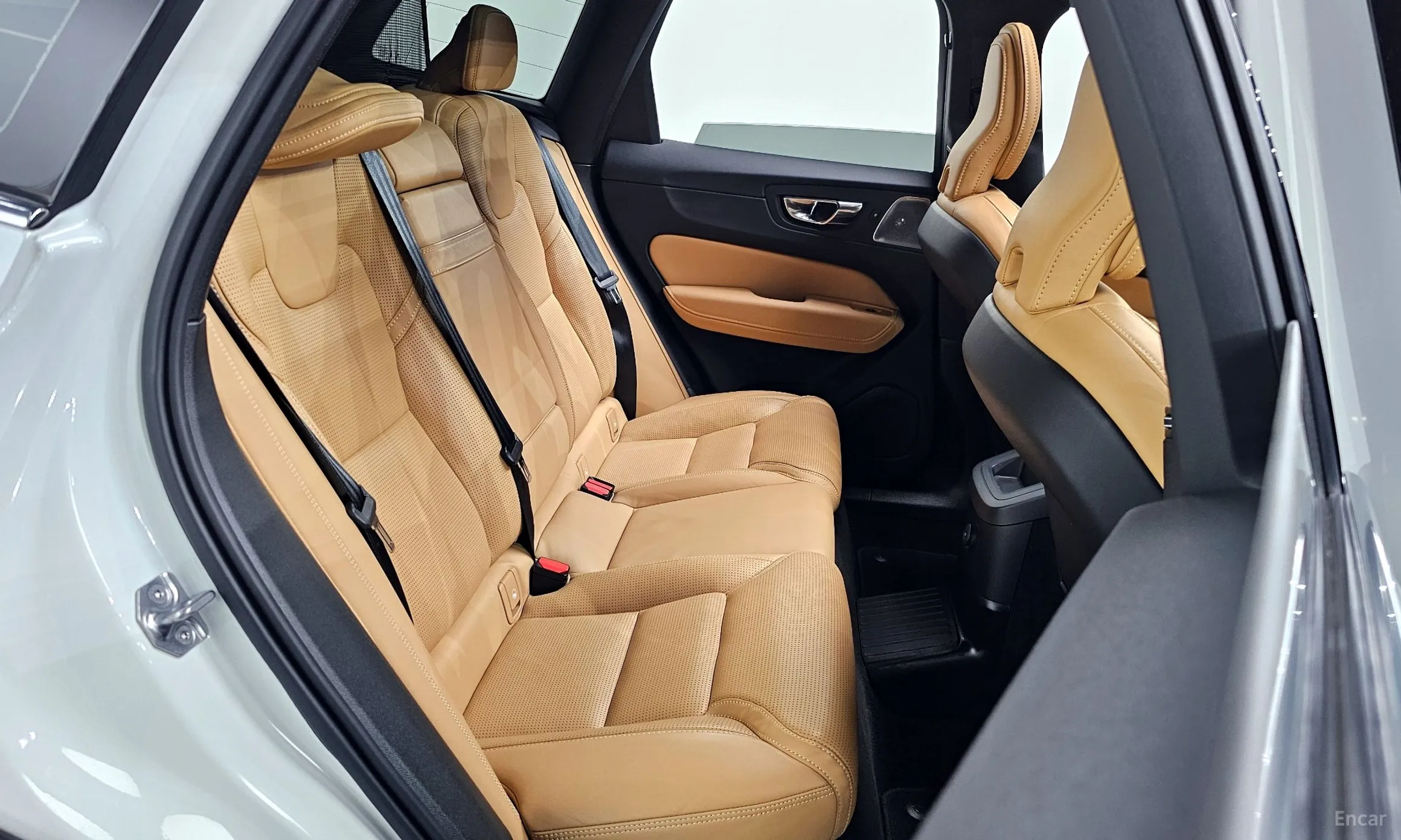 Volvo XC60 Gen 2 превью 12