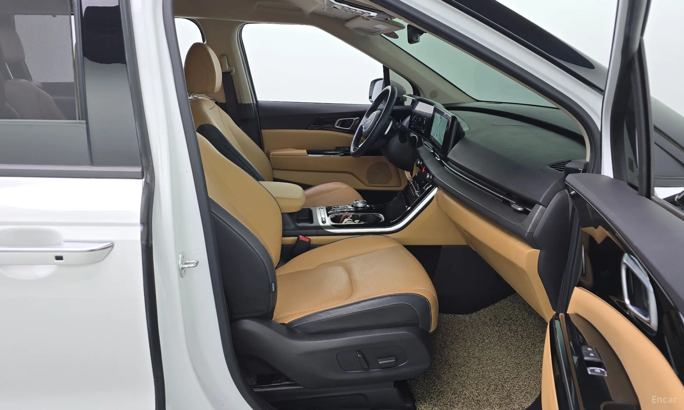 Kia Carnival Gen 4 превью 11