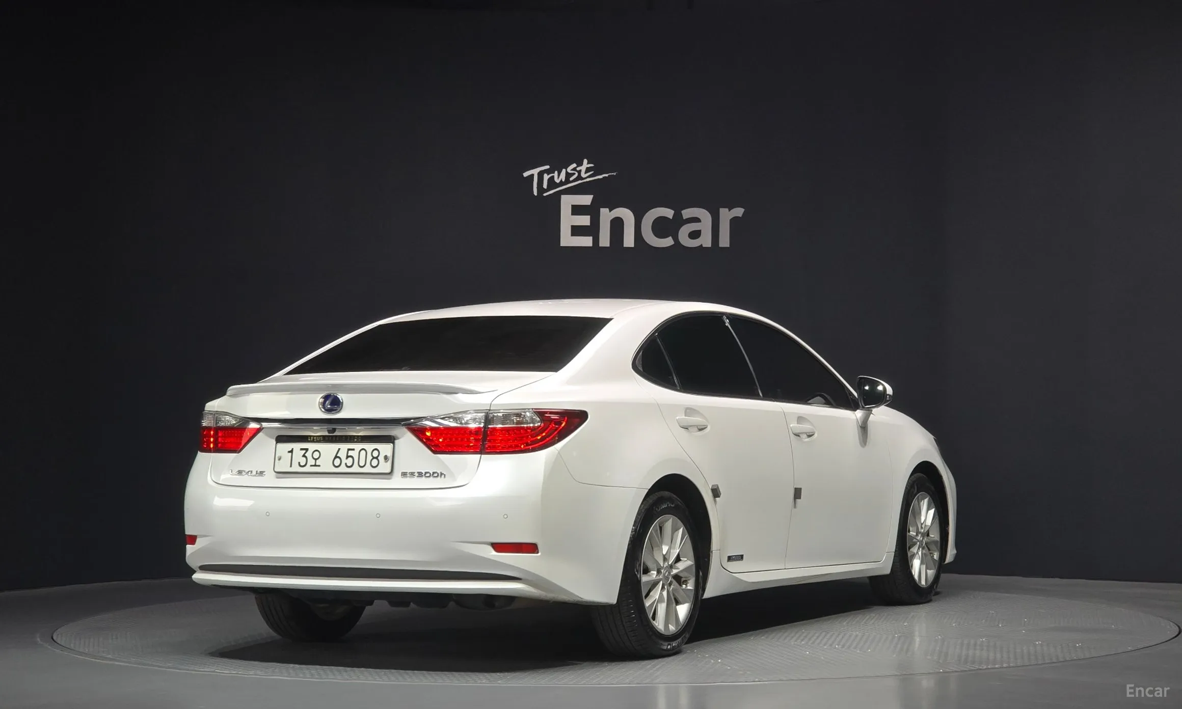 Lexus New ES300h превью 2
