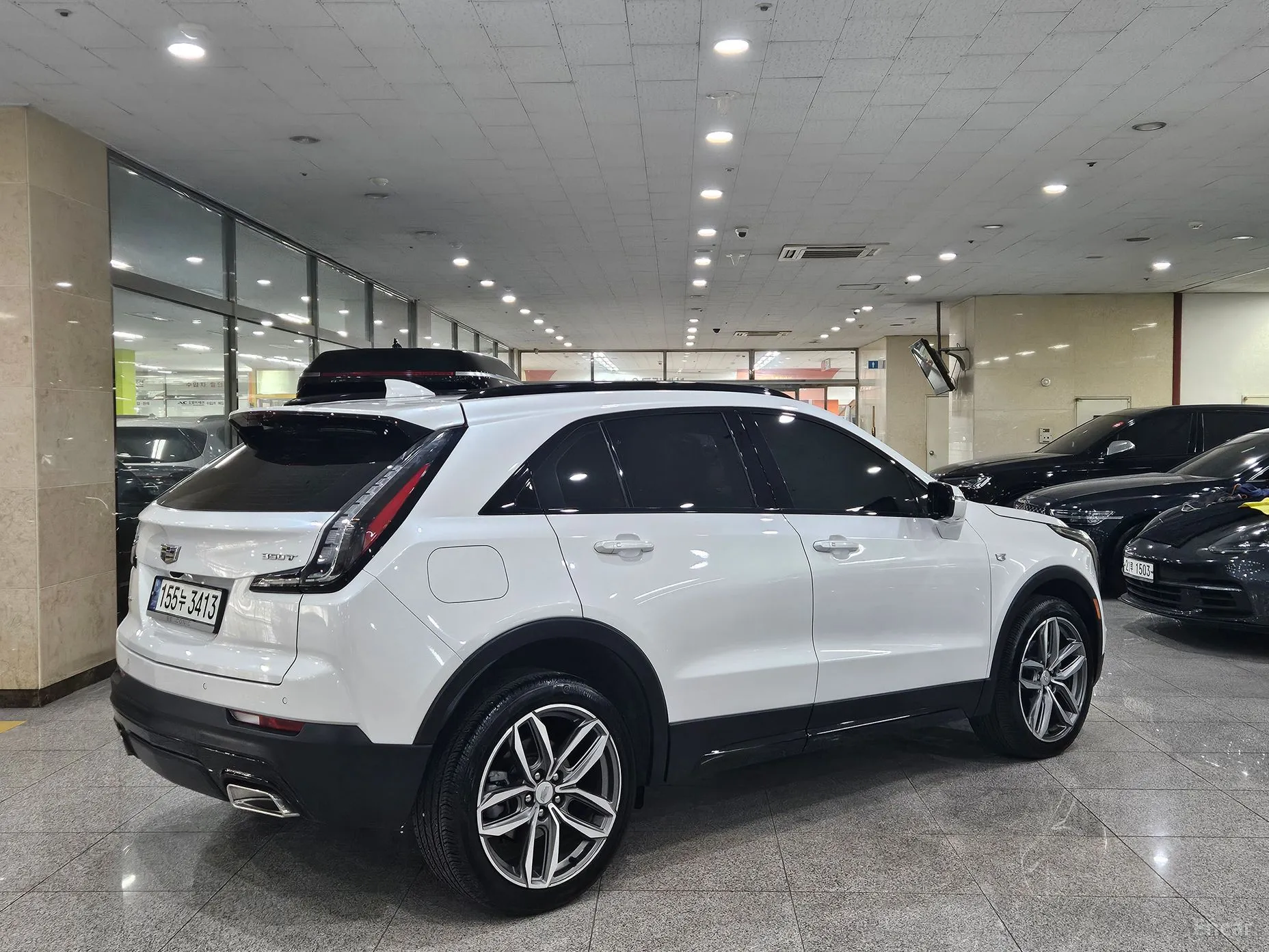 Cadillac XT4 превью 3